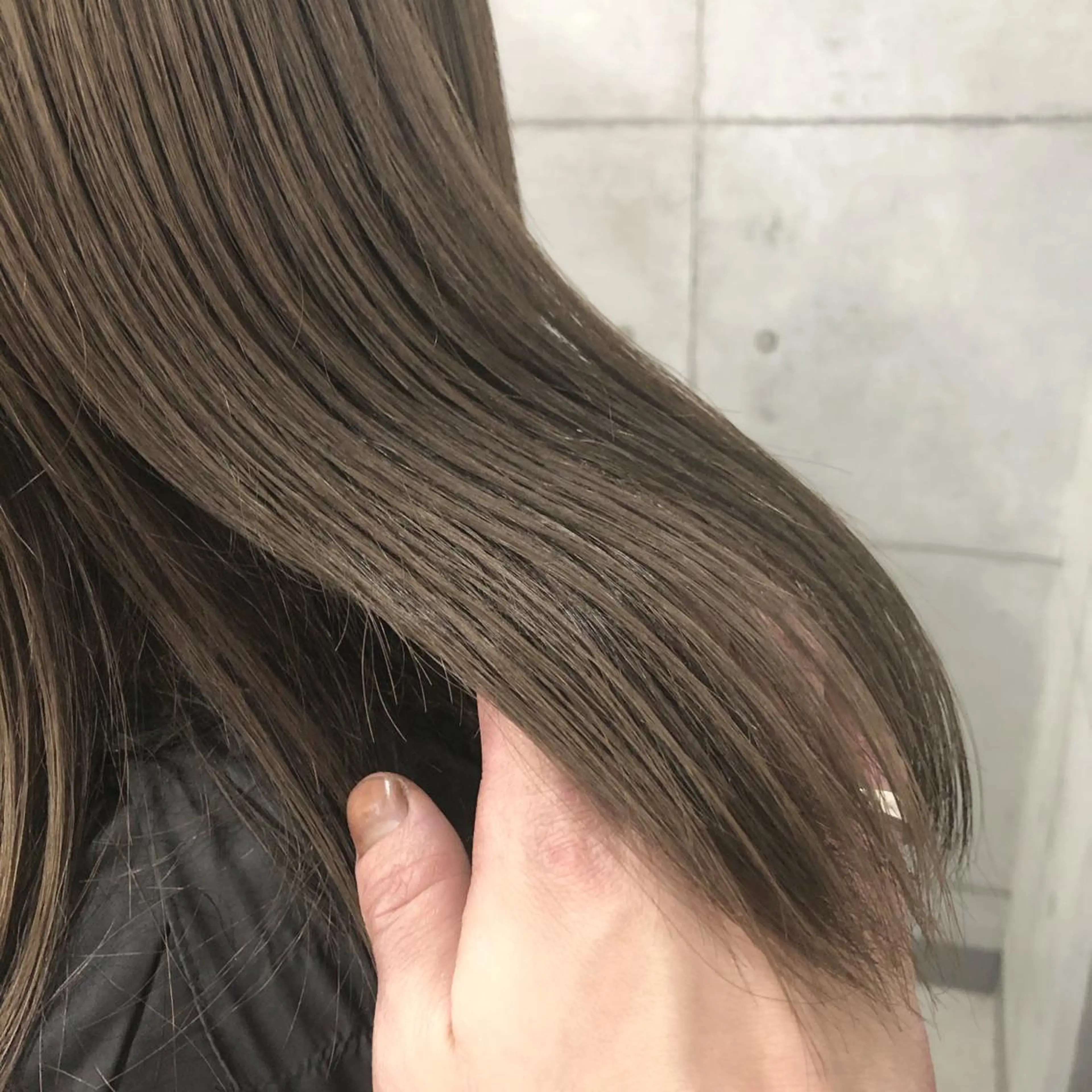 ミディアム カラー パーマ ヘアアレンジ メンズ キッズ ネイル マツエク・マツパ メンズブリーチ メンズハイライト メンズインナーカラー メンズ韓国風 アディクシーカラー 艶髪育成サロン 京橋　shinのヘアスタイル