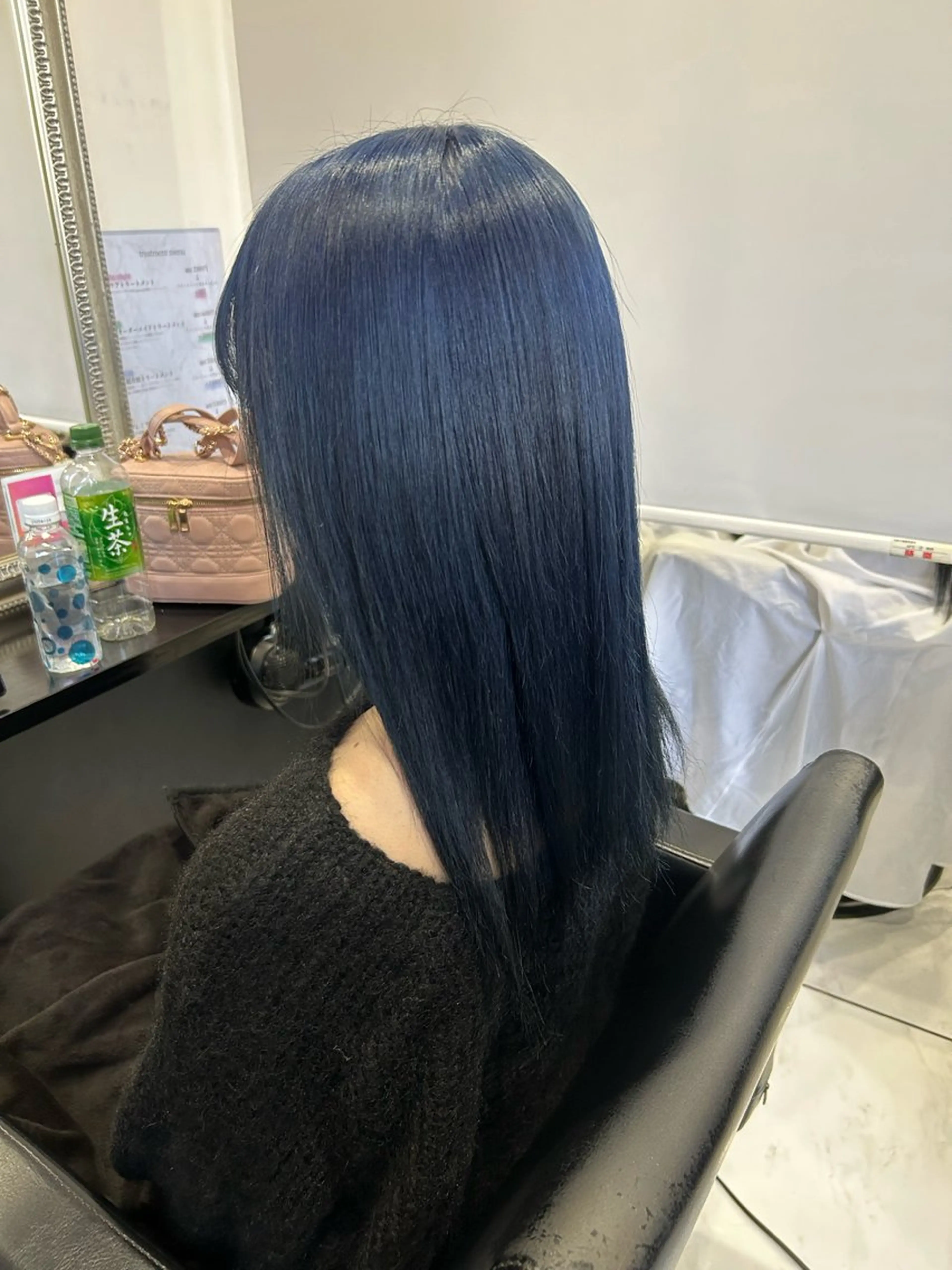 セミロング カラー ブルーカラー ネイビーカラー ヘアカラー 長田 麻友子のヘアスタイル