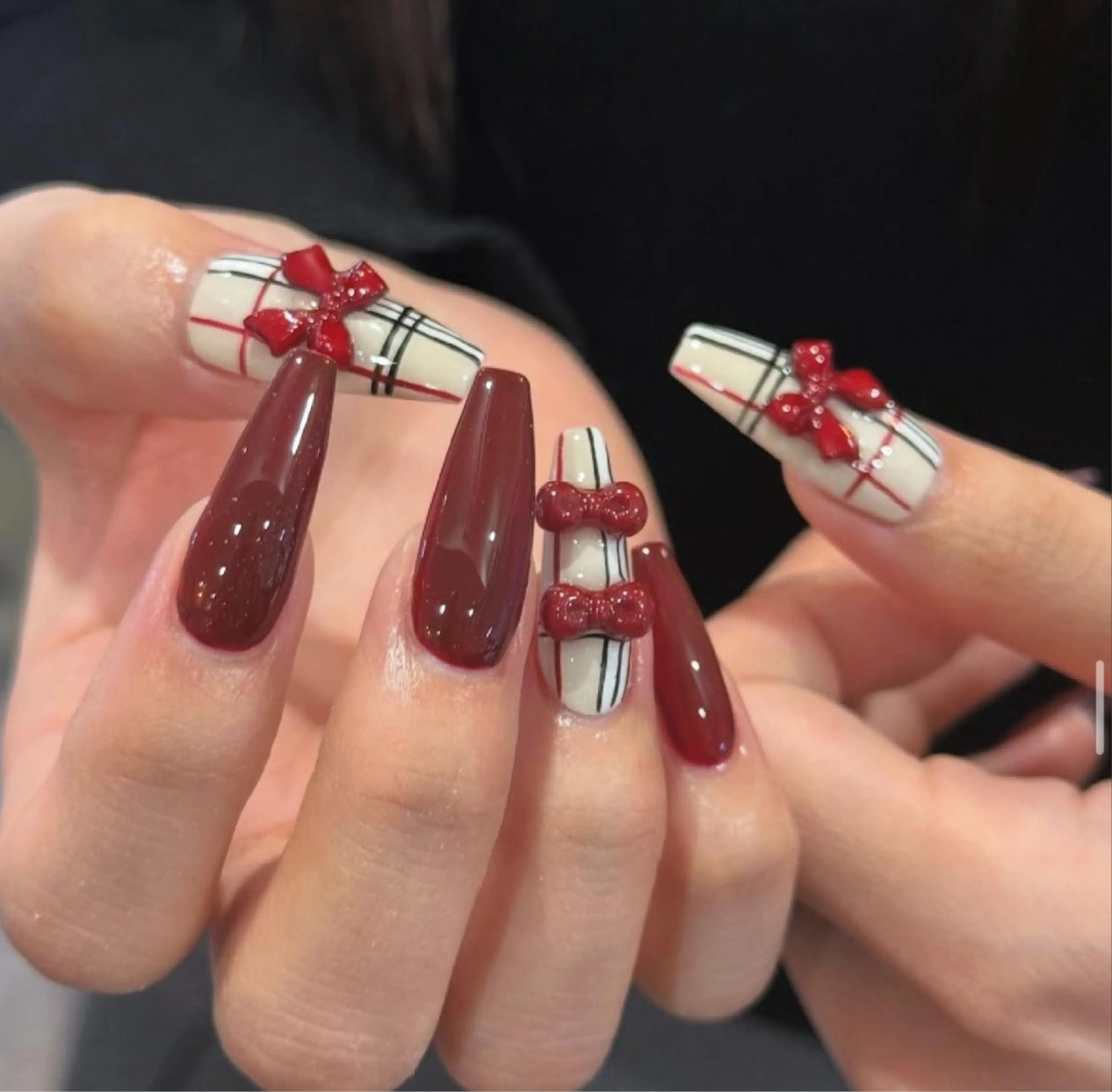 ネイル 長さ出し フレンチネイル 韓国ネイル レース マグネットネイル ハンドネイル nami ナミのネイルデザイン