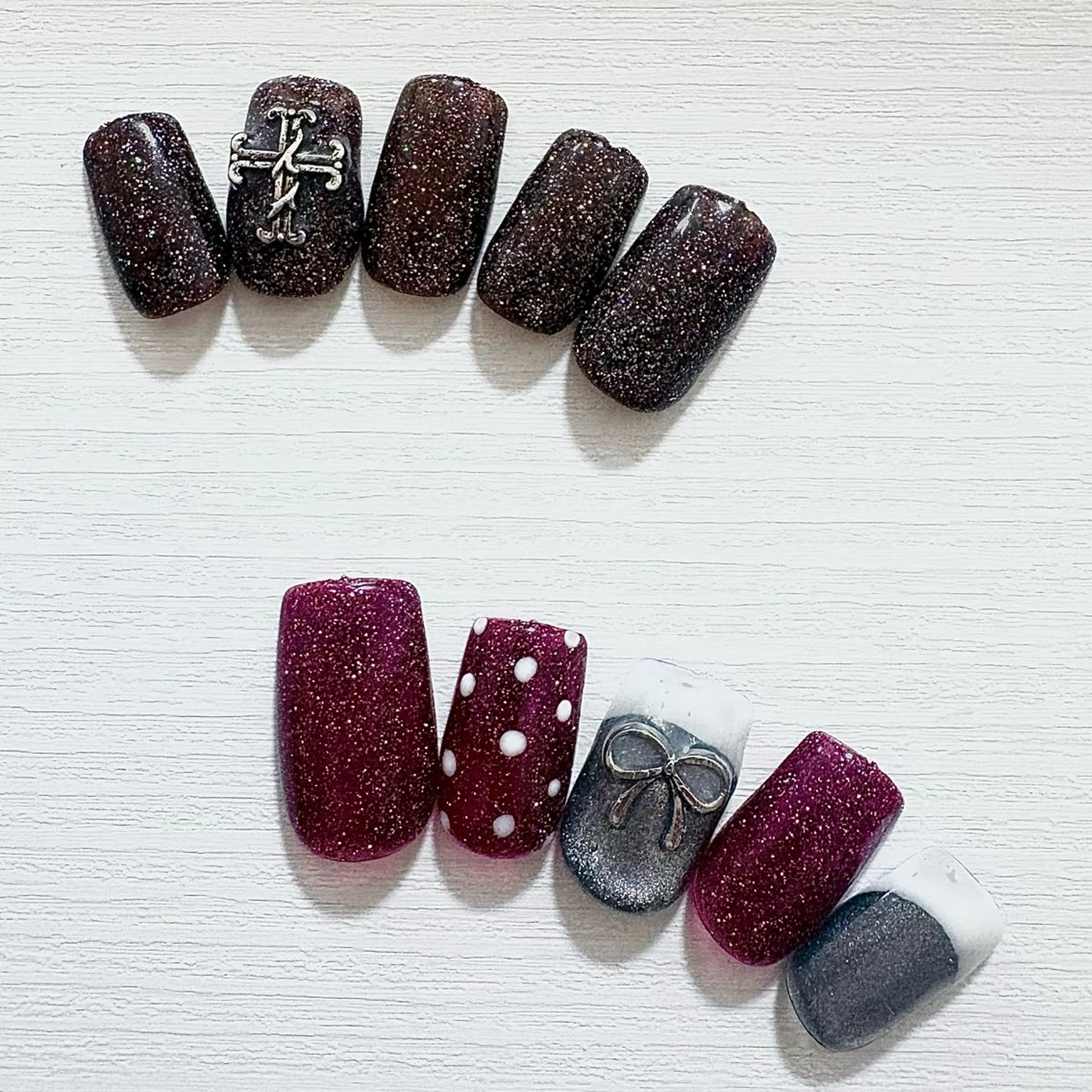 ネイル ラメ(グリッター) ワンカラーネイル MiMi所属・ヘアセット/ネイル/ メラニンケア/えりかのヘアスタイル