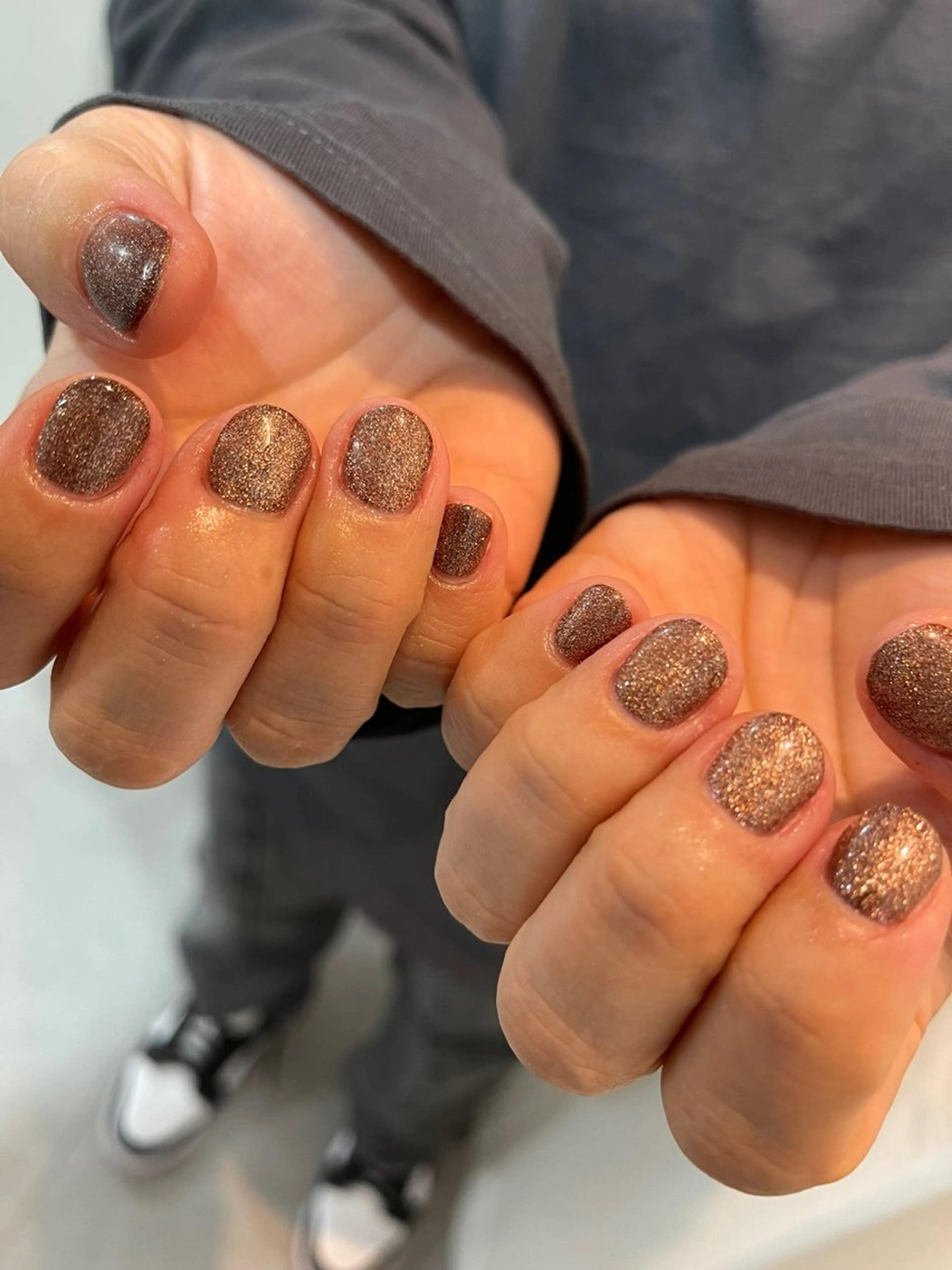 【SNSで話題のトレンド】マグネットネイル🧲✨️フラッシュネイル📸🌟の写真