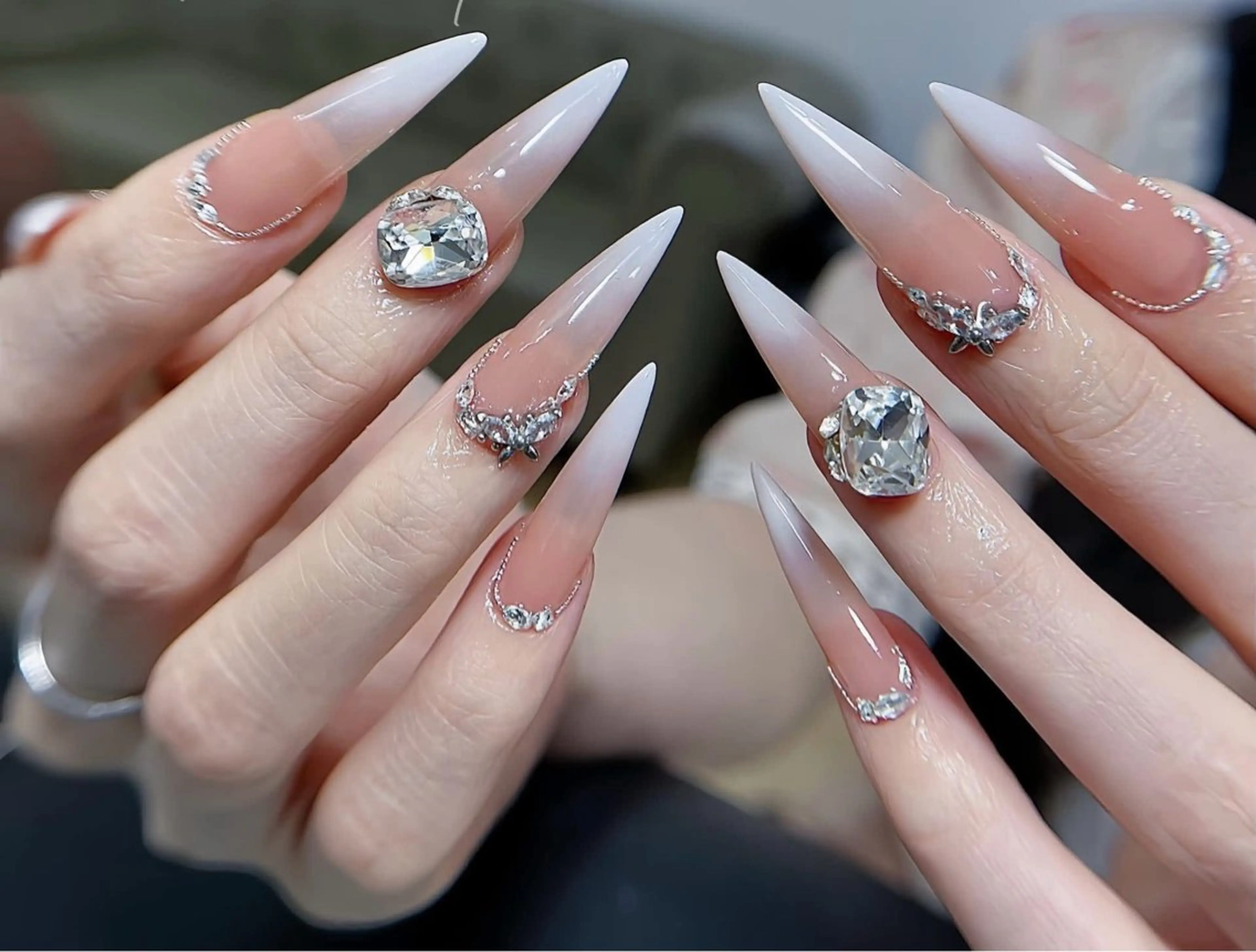 ネイル ハンドネイル NAILS BAR SHINJUKUのネイルデザイン