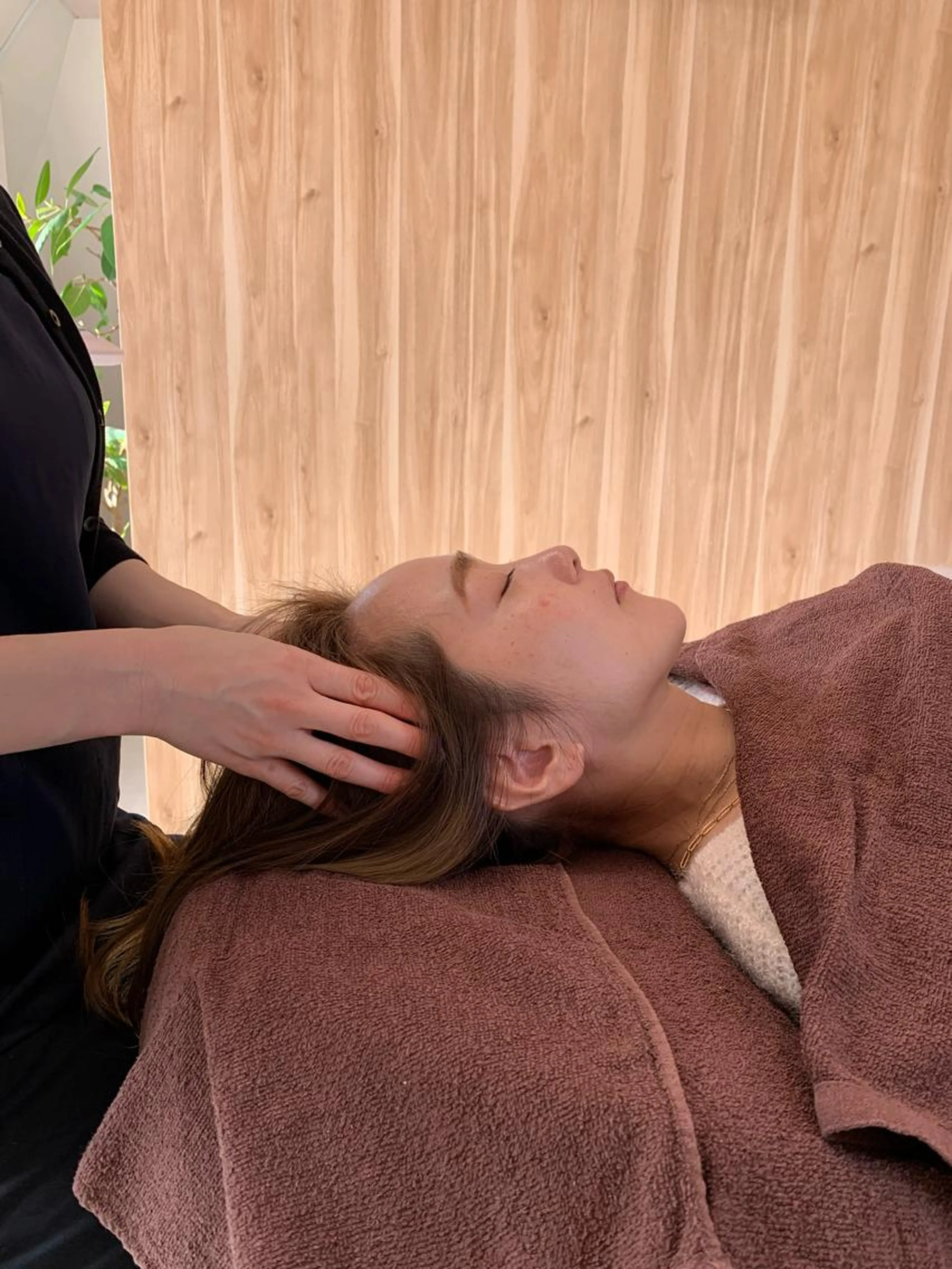 【★本格・頭スッキリ！】頭蓋骨リセット+細胞活性LEDフェイシャルの写真