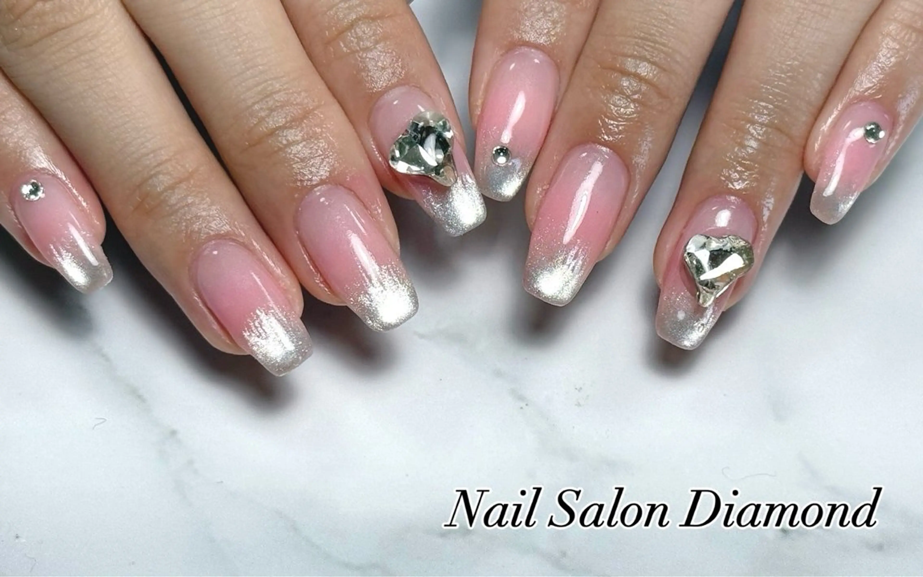 ネイル ジェルネイル キラキラネイル 韓国ネイル 持ち込み ソフトジェル ネイルサロン サヤのネイルデザイン