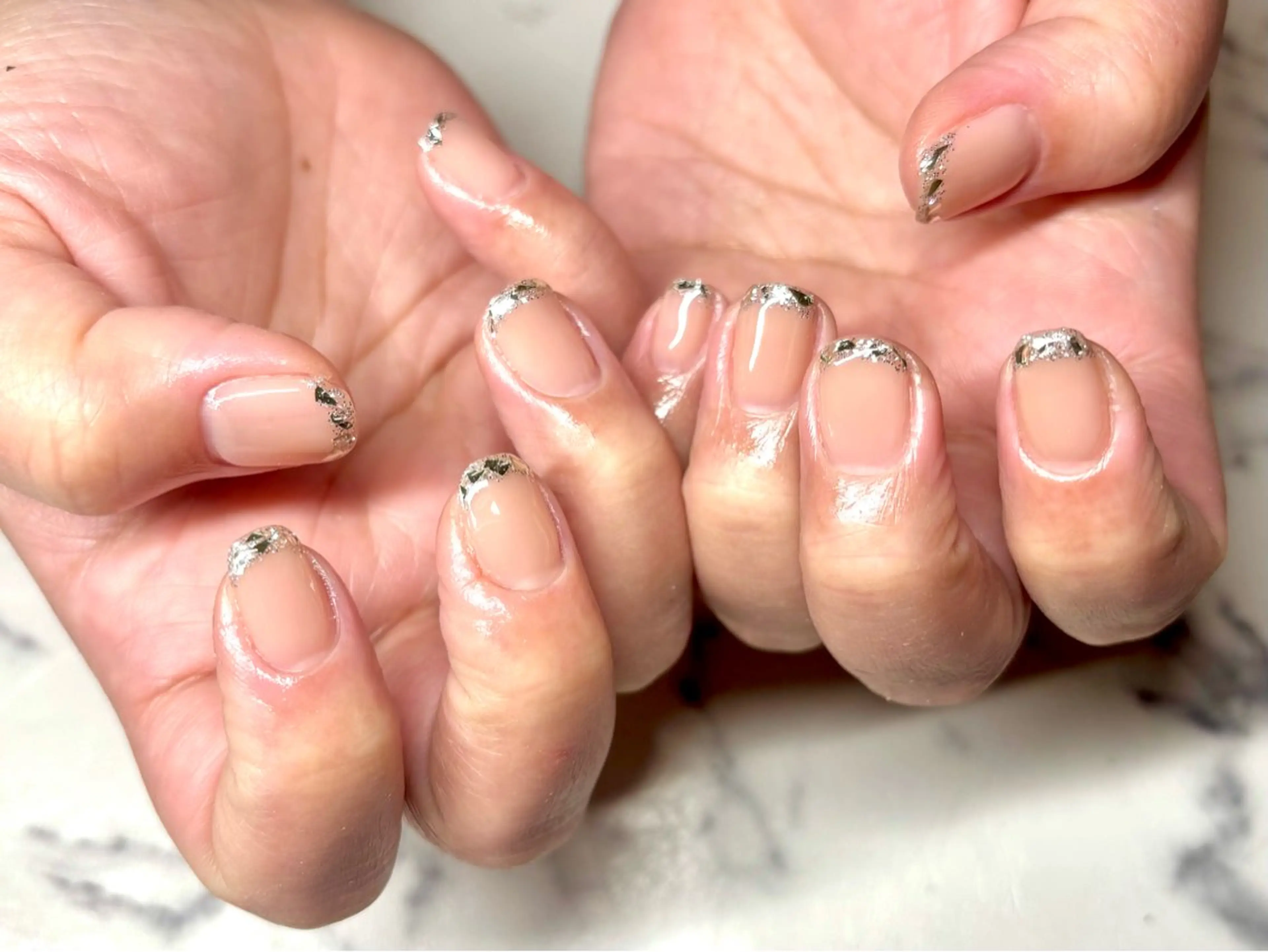 ネイル 長さ出し フレンチネイル ジェルネイル ガラスフレンチ 韓国ネイル mimimi nail所属・I. MITSUKIのネイルデザイン