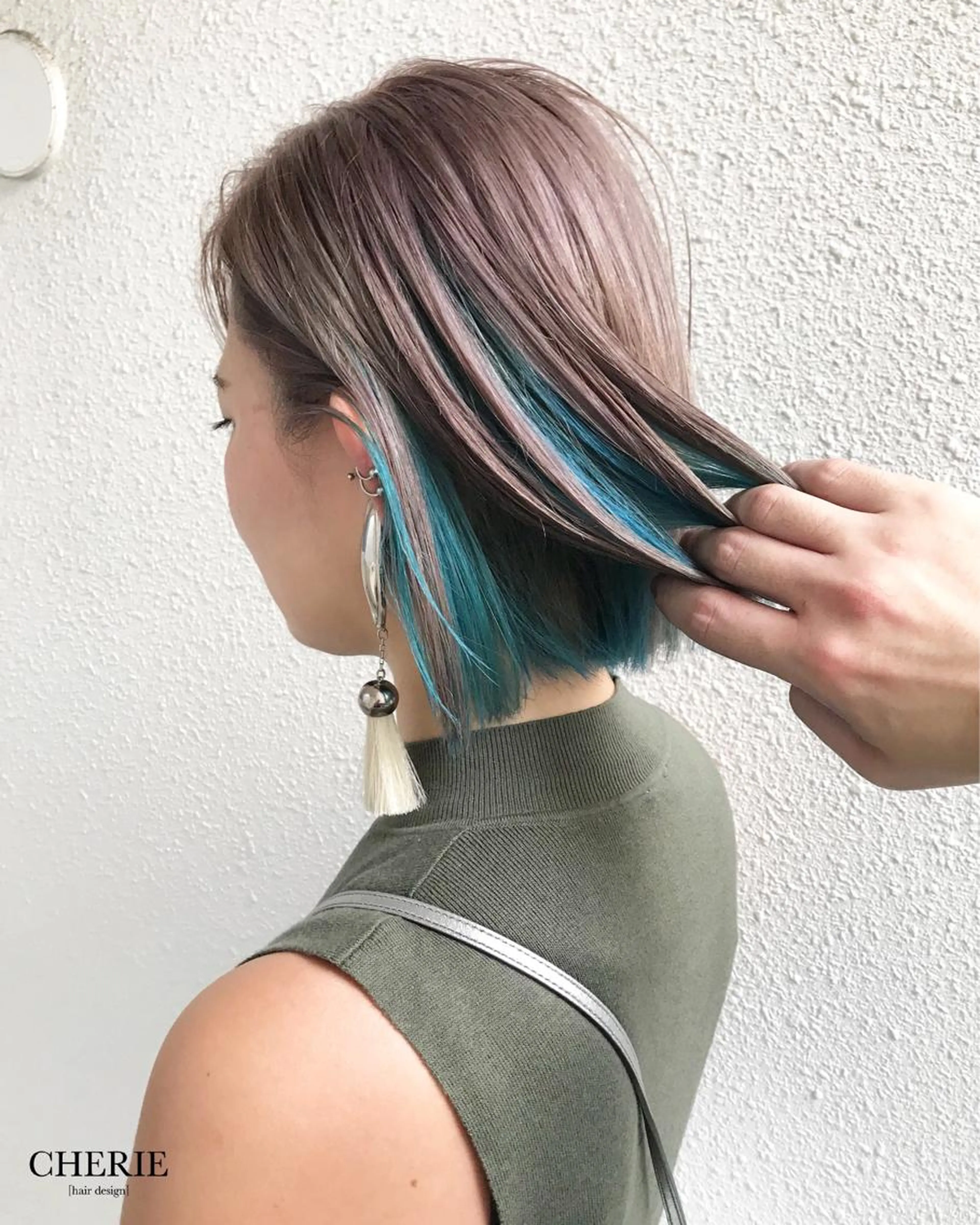 【部分的なブリーチはこちら⭐️初回ミニモ学割】カット＋インナーカラー・イヤリングカラー＋2stepトリートメント［韓国］の写真