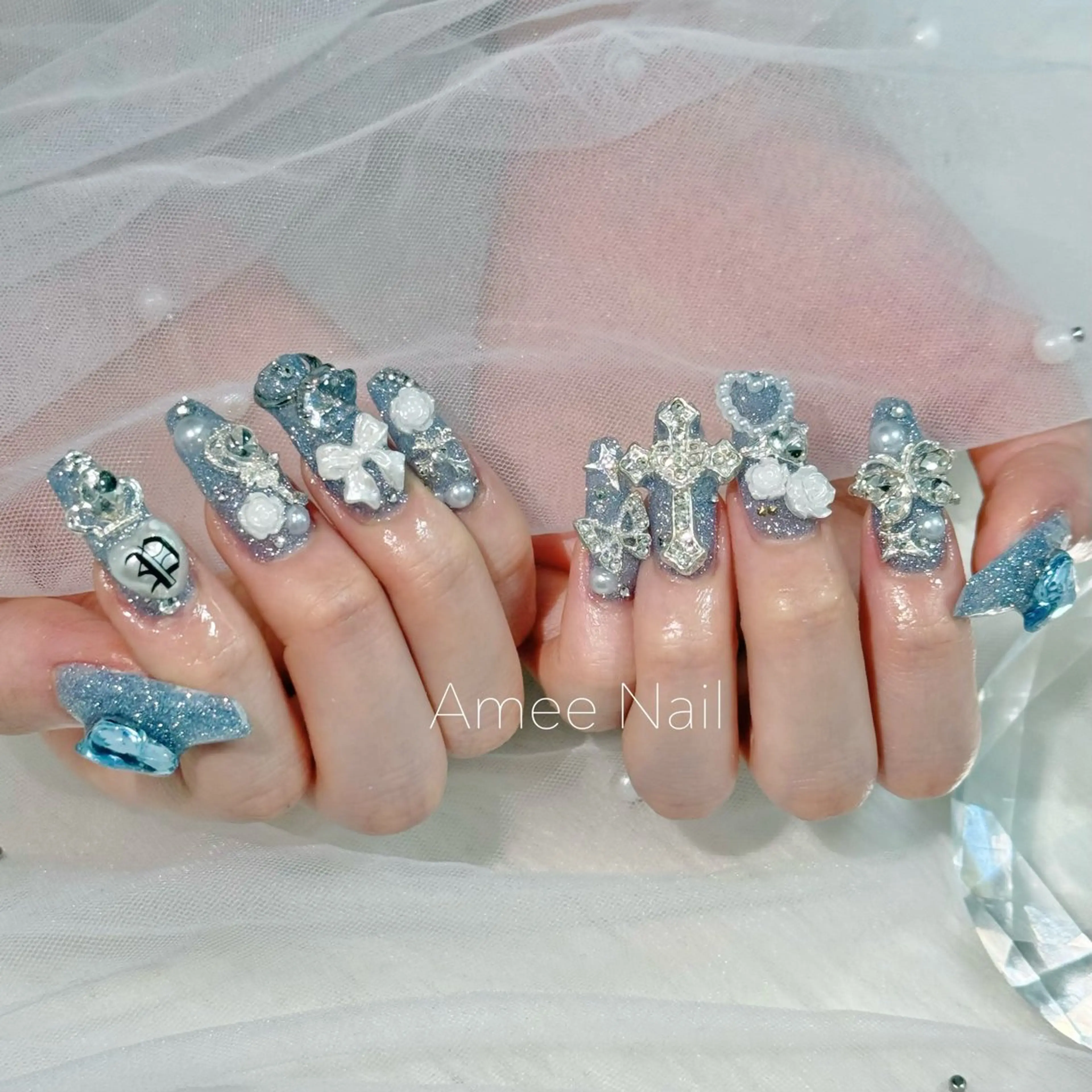 ネイル 成人式 ロングネイル マグネットネイル 大理石ネイル(マーブル) リボン ハンドネイル Amee Nail Salonのネイルデザイン