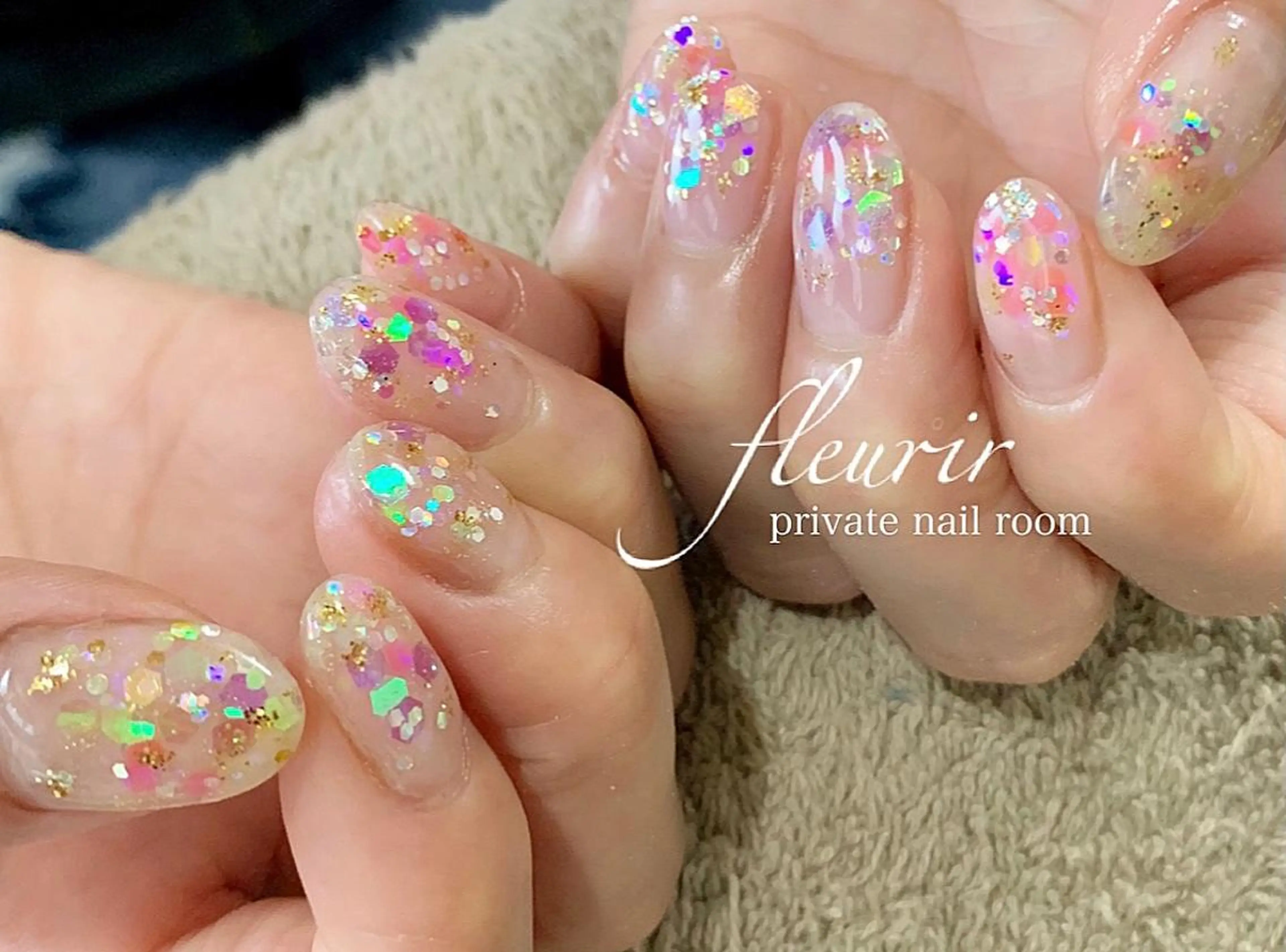 ネイル オーロラネイル クリアネイル ジェルネイル ゴールド ハードジェル フルリール 【プライベートサロンのネイルデザイン