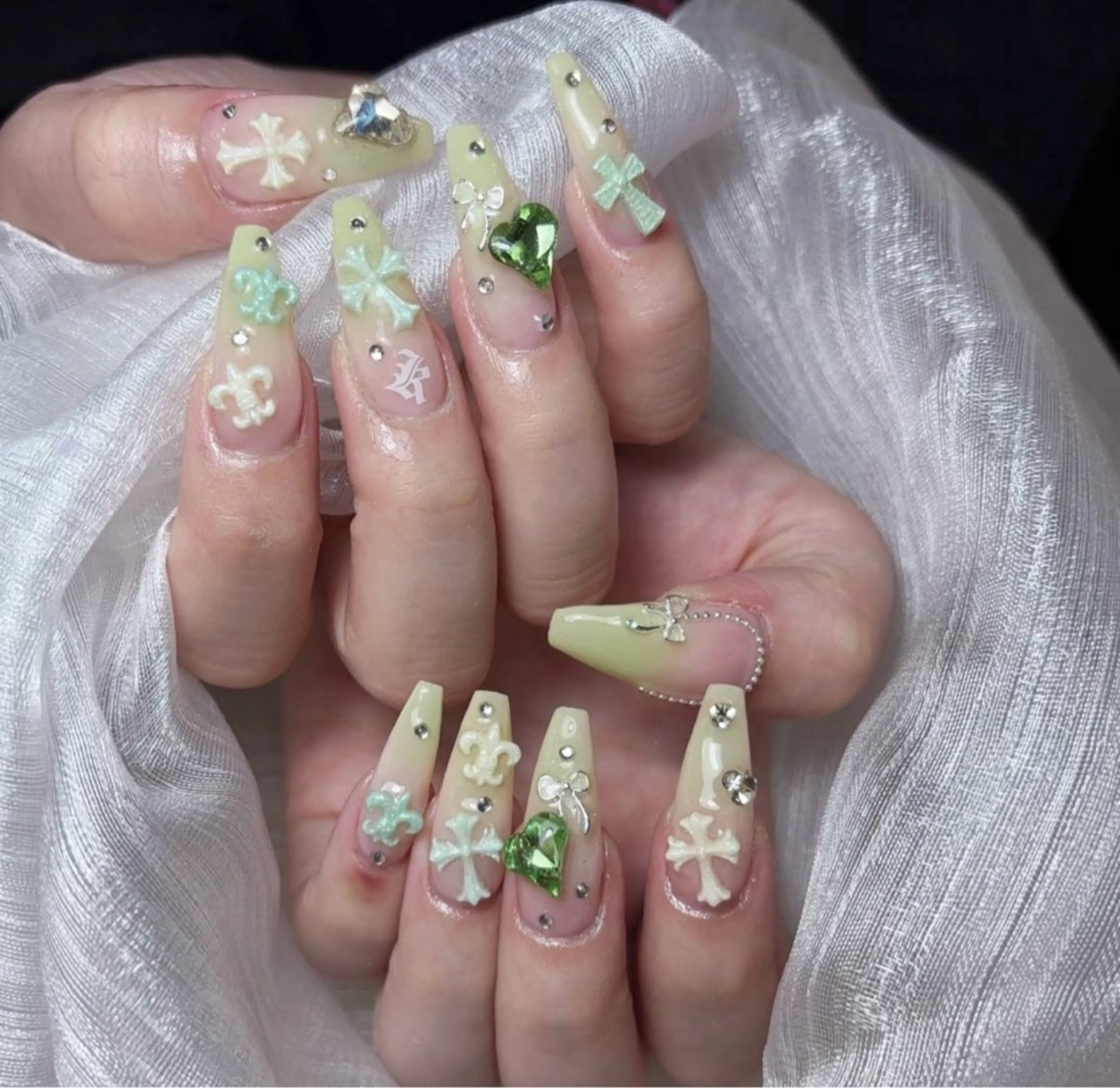 ネイル ain nailのネイルデザイン