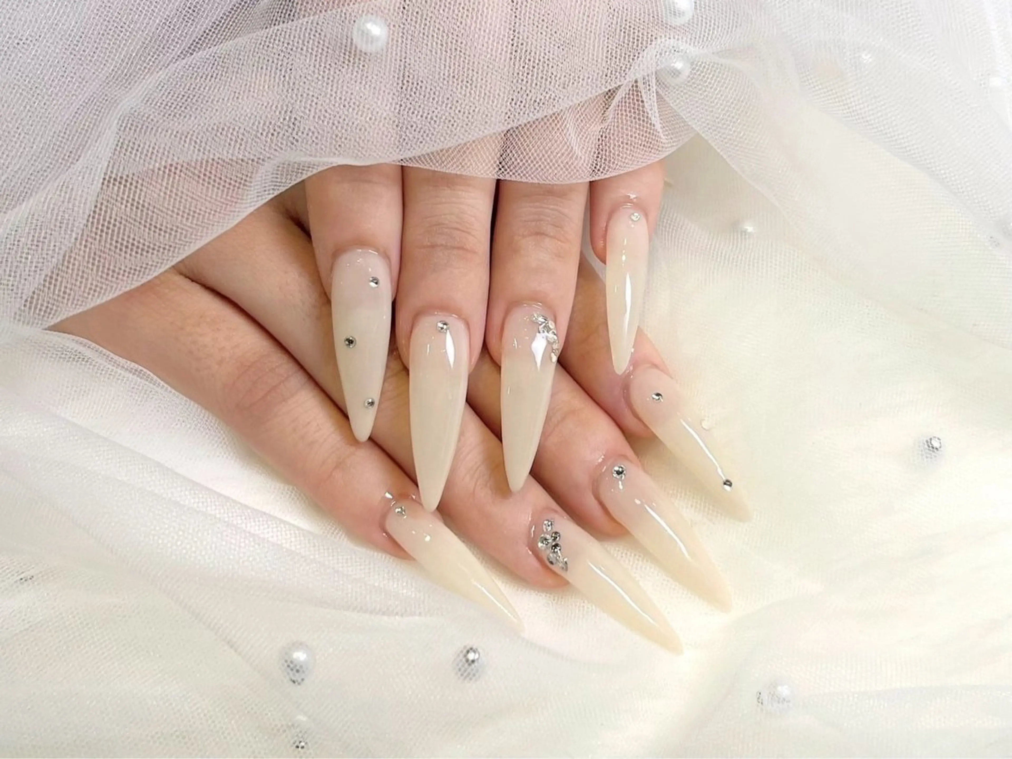 《オフなしチップ長さだし》💖ワンカラー/グラデーション✨ご新規様オフ無料【ミニモ限定🉐大きいパーツ1つ無料】の写真