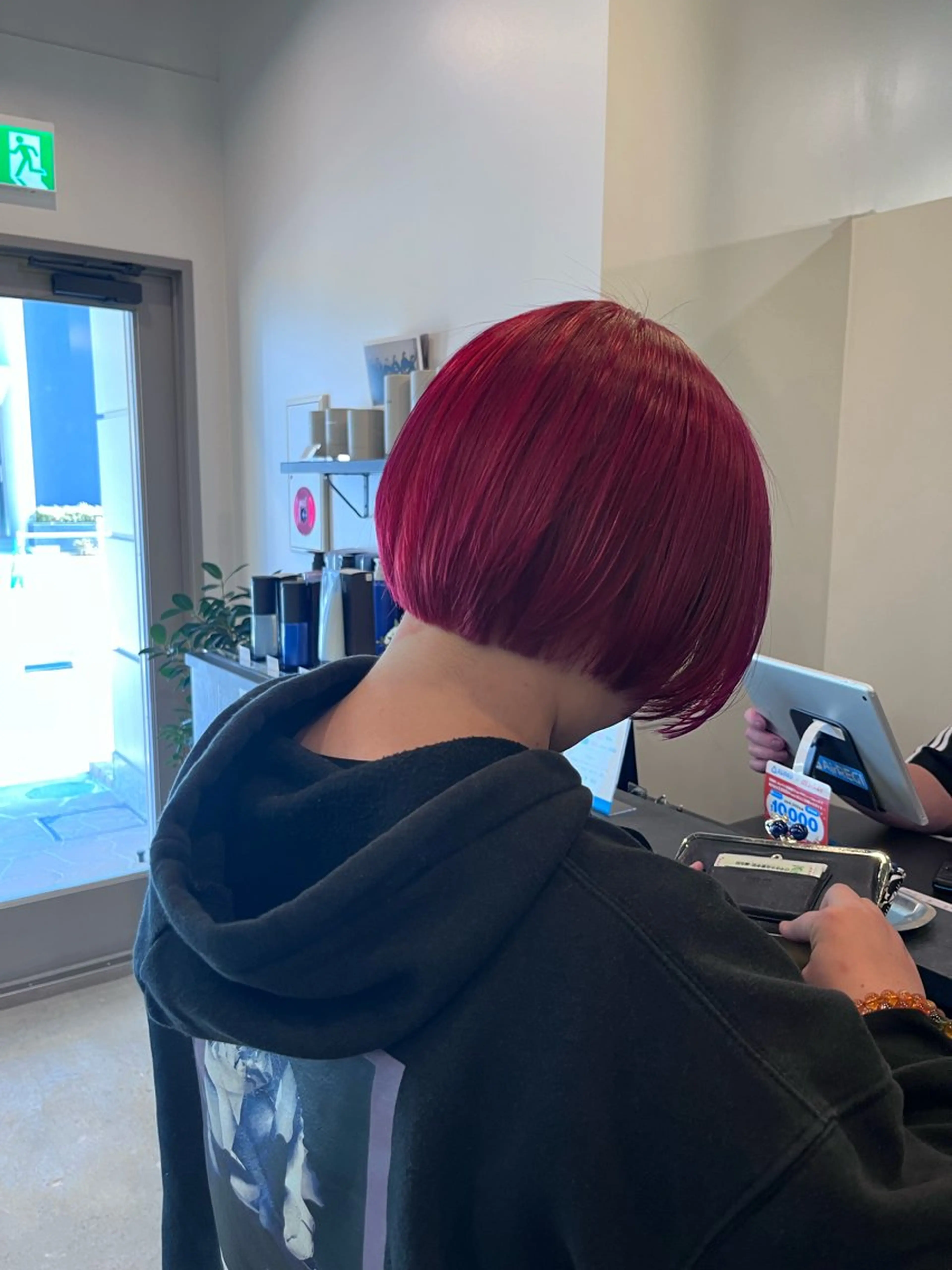 ショート カラー レッドカラー ボブ カット ヘアカラー dogstar小林諒 レイヤー/パーマのヘアスタイル