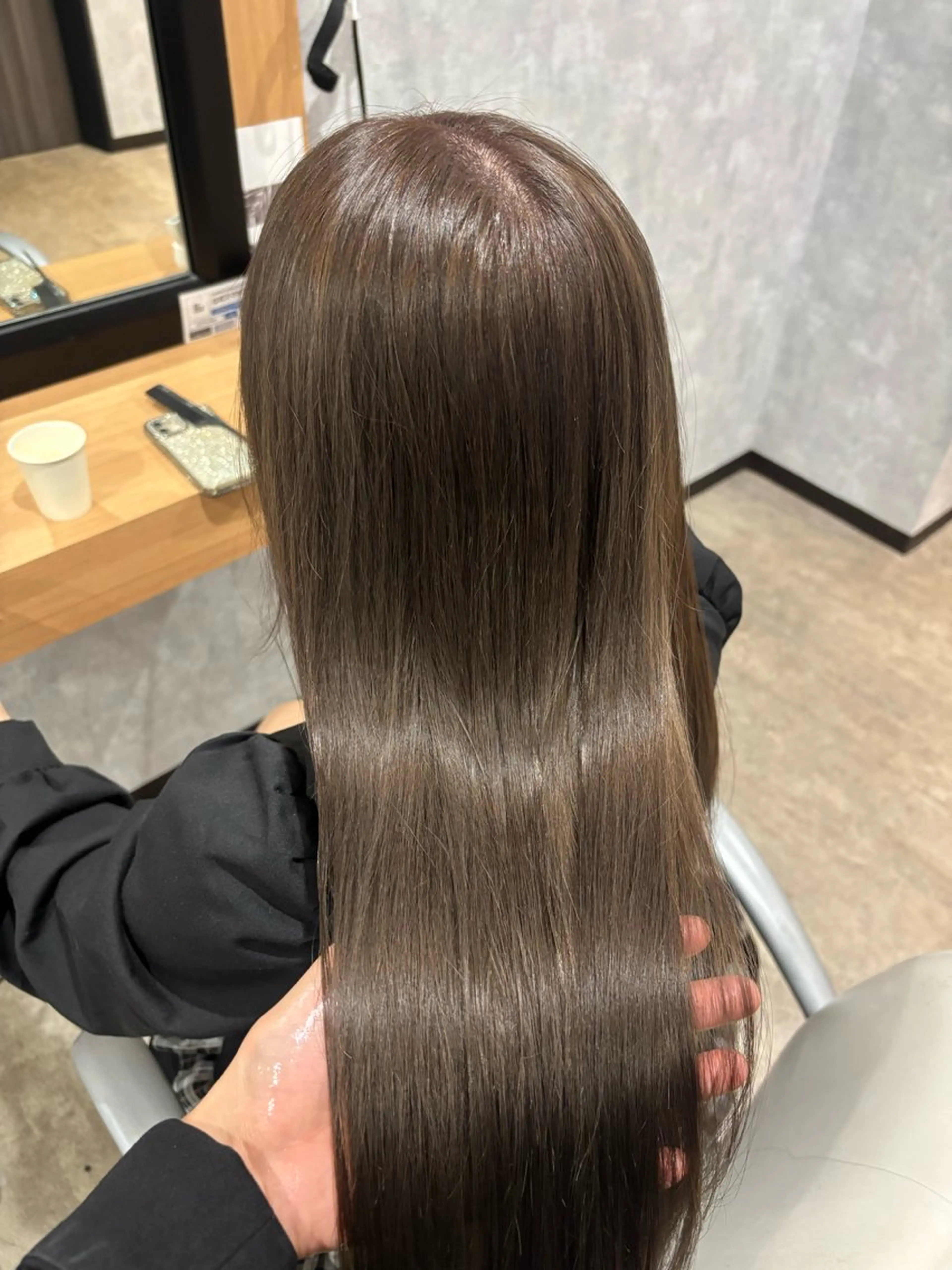 ロング カット ヘアカラー トリートメント 🌐NATSUMI 🌐【寒色カラー】のヘアスタイル