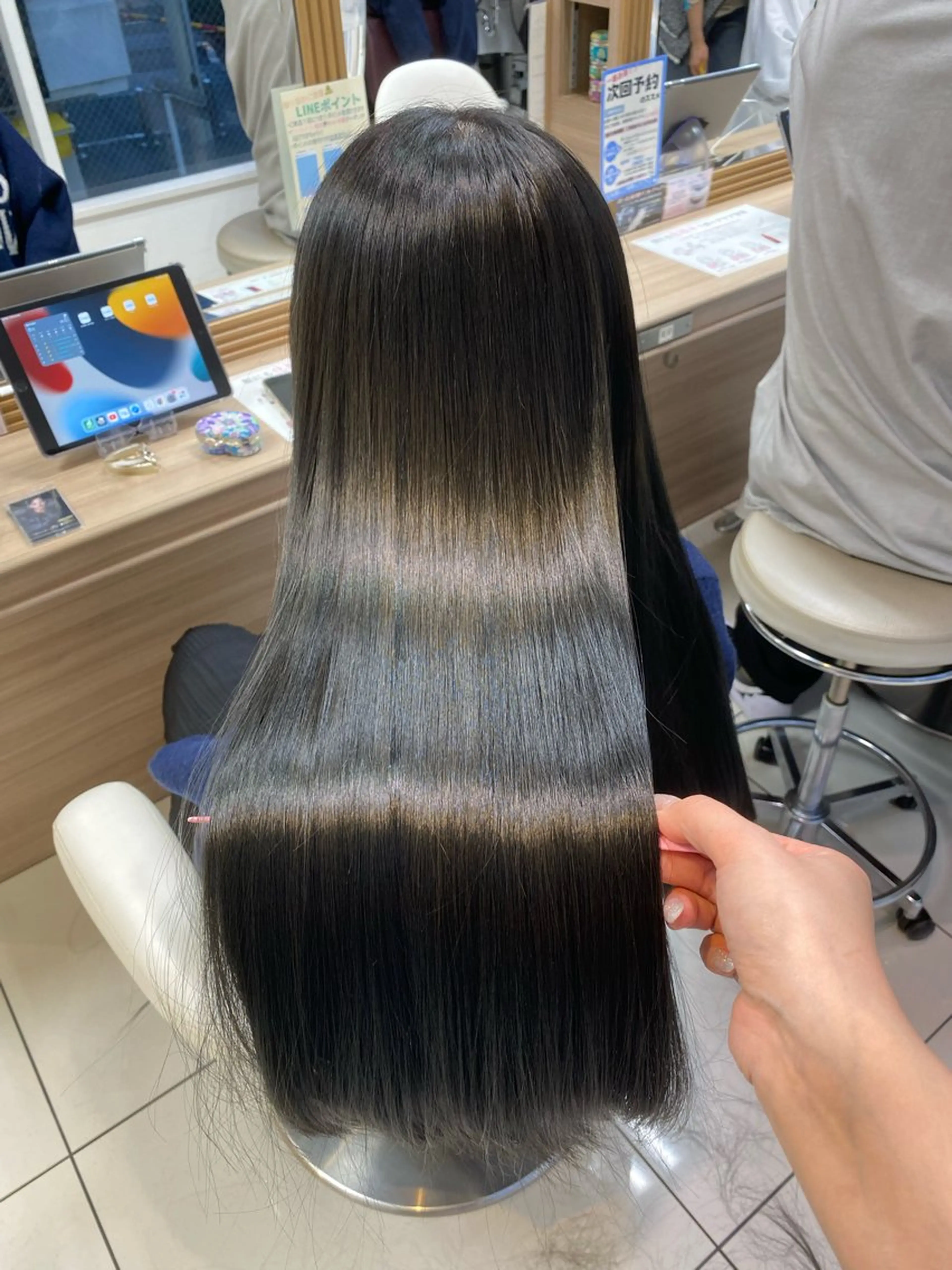 カット+前髪縮毛矯正+トリートメントの写真