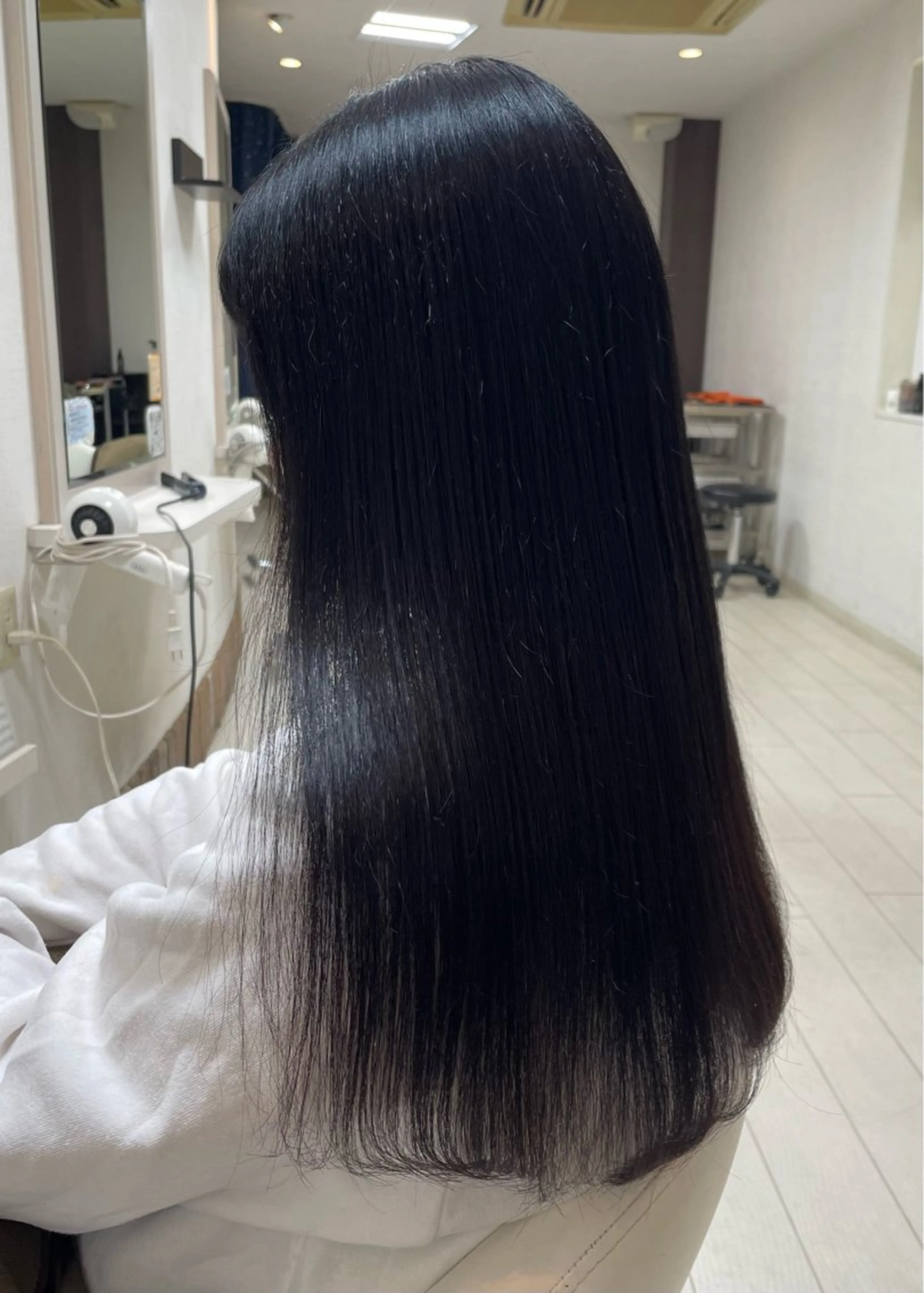 ロング アミーベル🧸🧡 本店✂️しおりのヘアスタイル