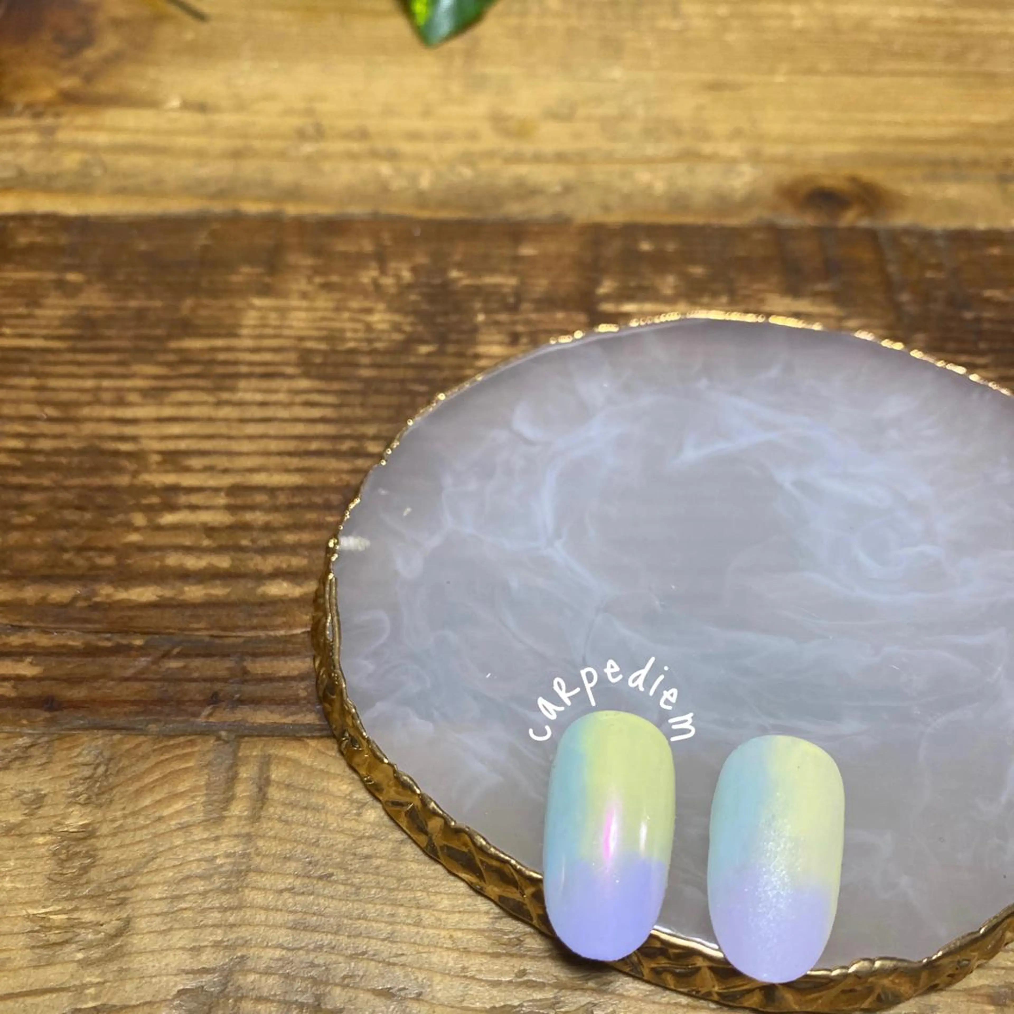 ミディアム 城東区ネイルサロン carpediemのネイルデザイン