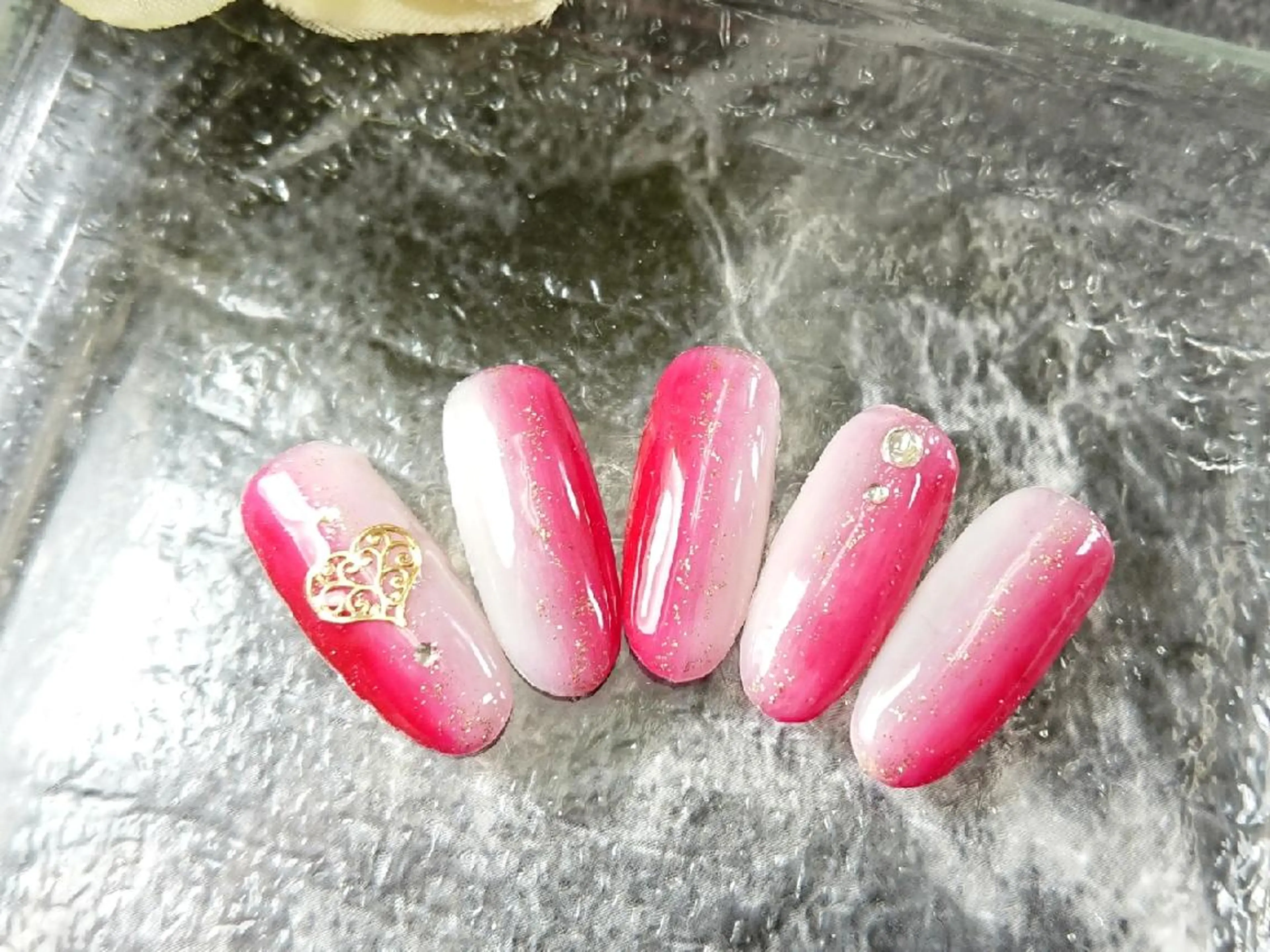 ネイル ボルドー グラデーション 林 珠里のネイルデザイン