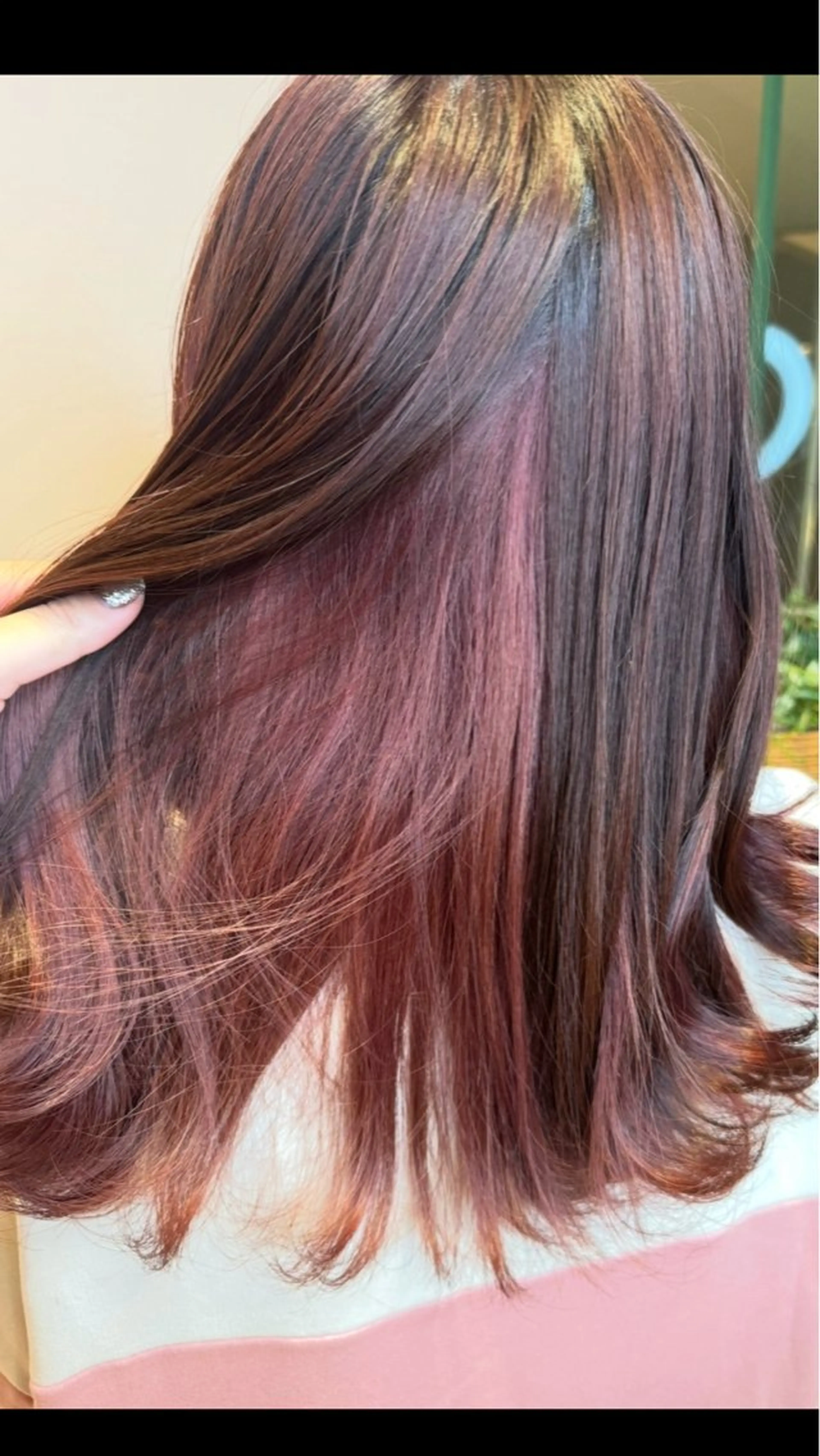 セミロング カラー ブリーチ インナーカラー グラースアンジュ浦和ワシントンホテル店所属・川島 愛莉のヘアスタイル