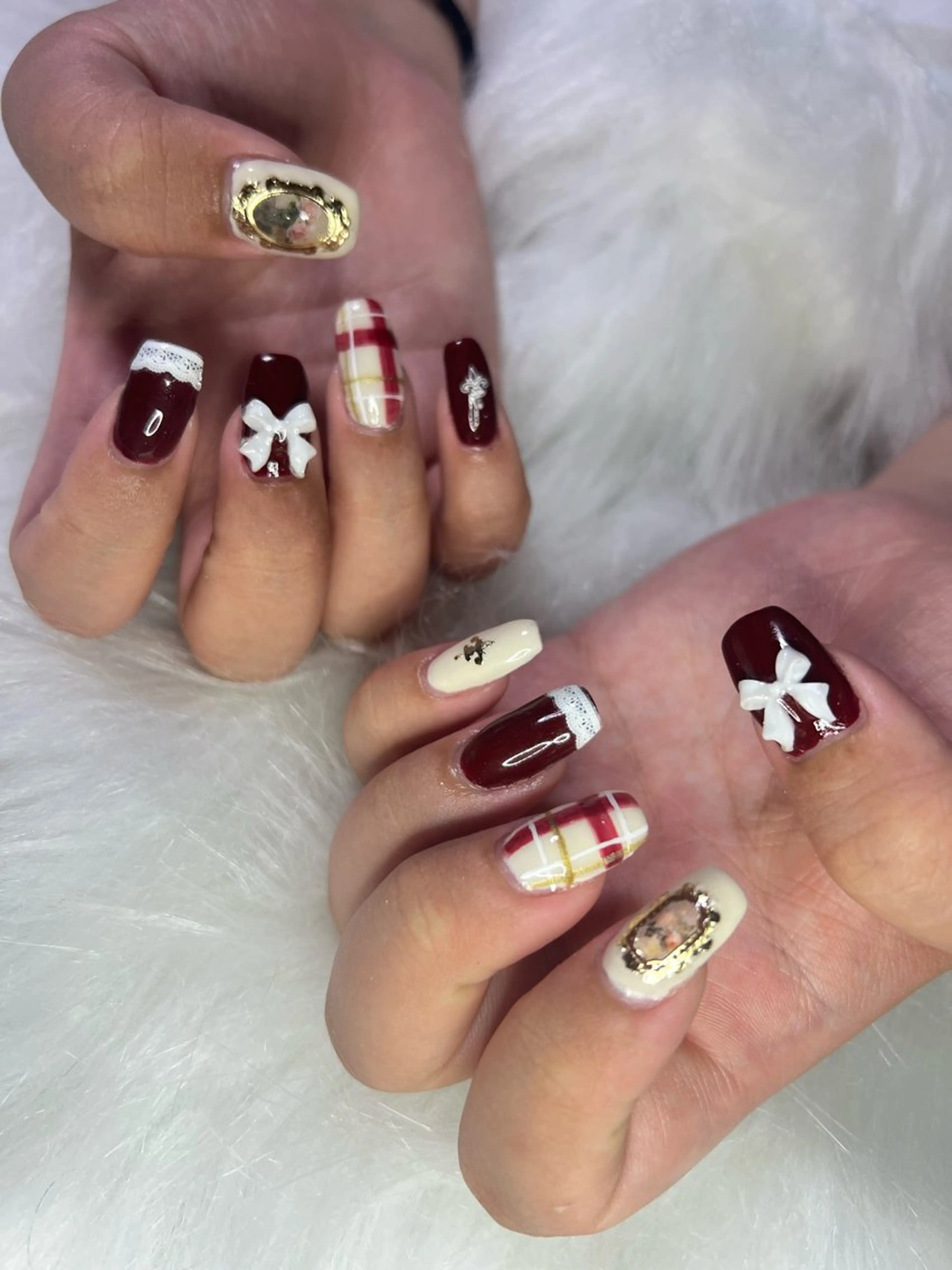 ネイル ハンドネイル OPHELIA 𓃛のネイルデザイン