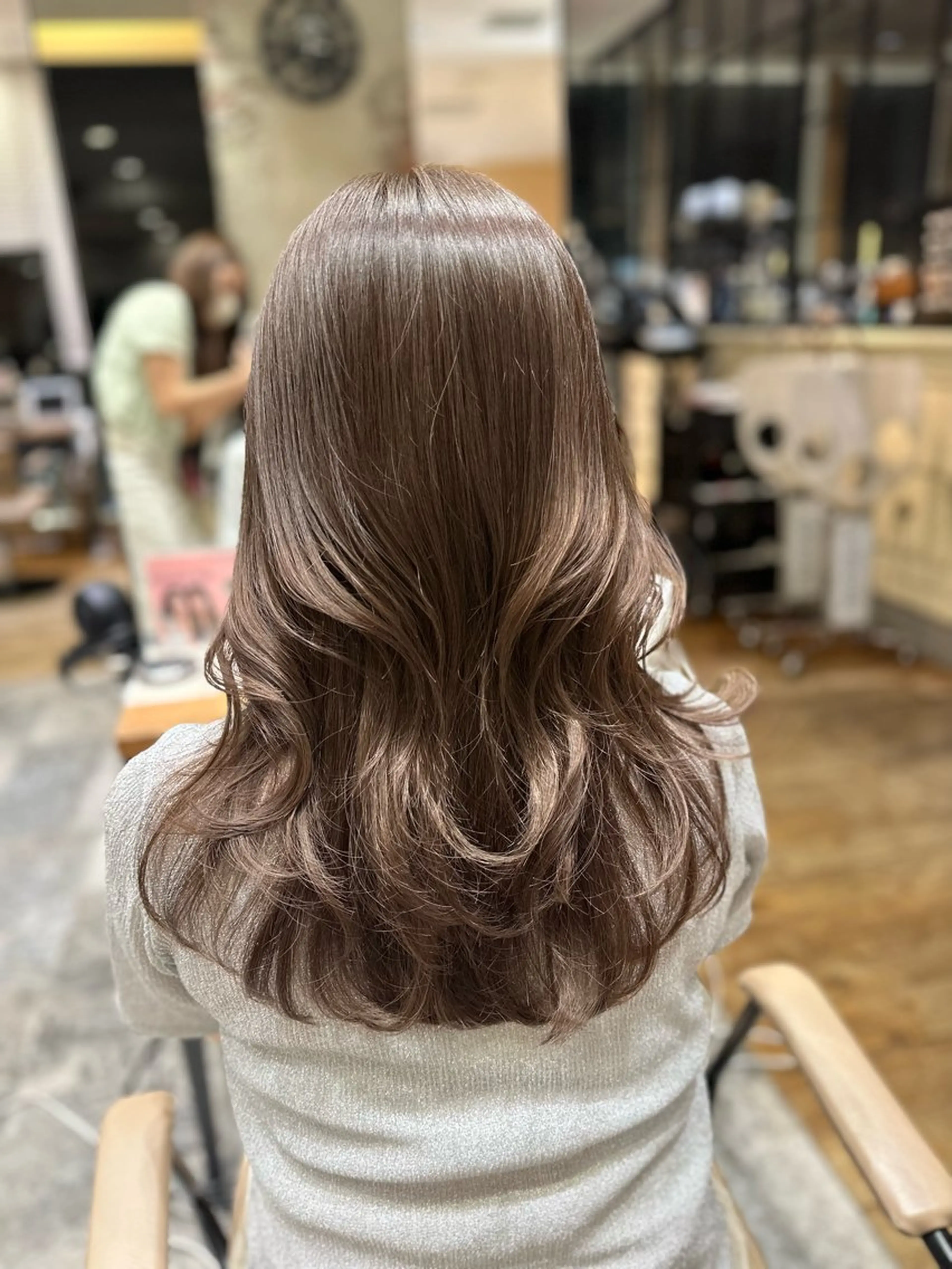 セミロング カラー ベージュカラー イルミナカラー くびれヘア レイヤーカット カット ヘアカラー トリートメント 顔周り/くびれヘア 韓国ヘア💕風間るなのヘアスタイル