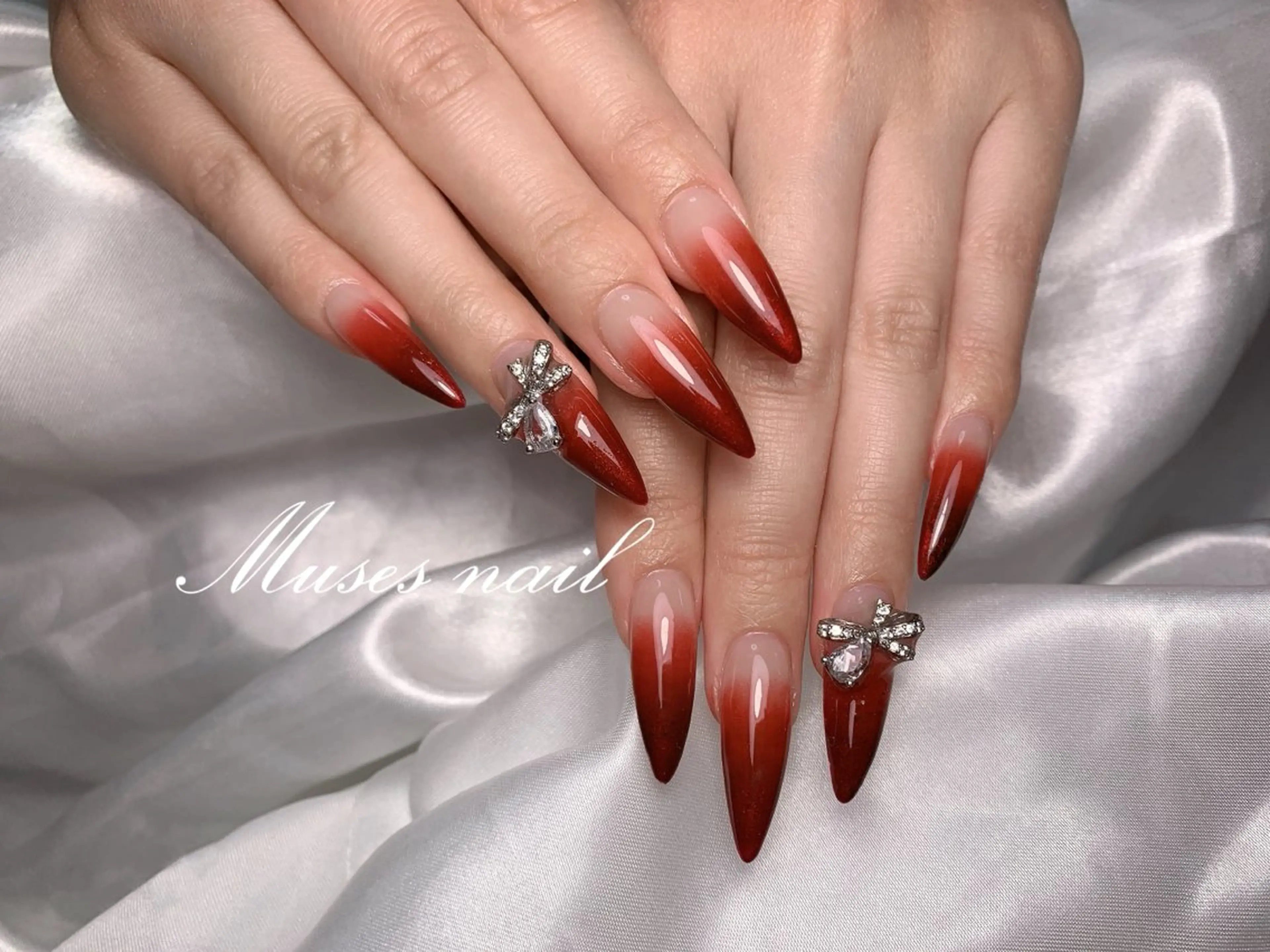 ネイル オーロラネイル チークネイル 長さ出し フレンチネイル ジェルネイル MUSES  NAIL  SALON所属・MUSES ネイルのネイルデザイン