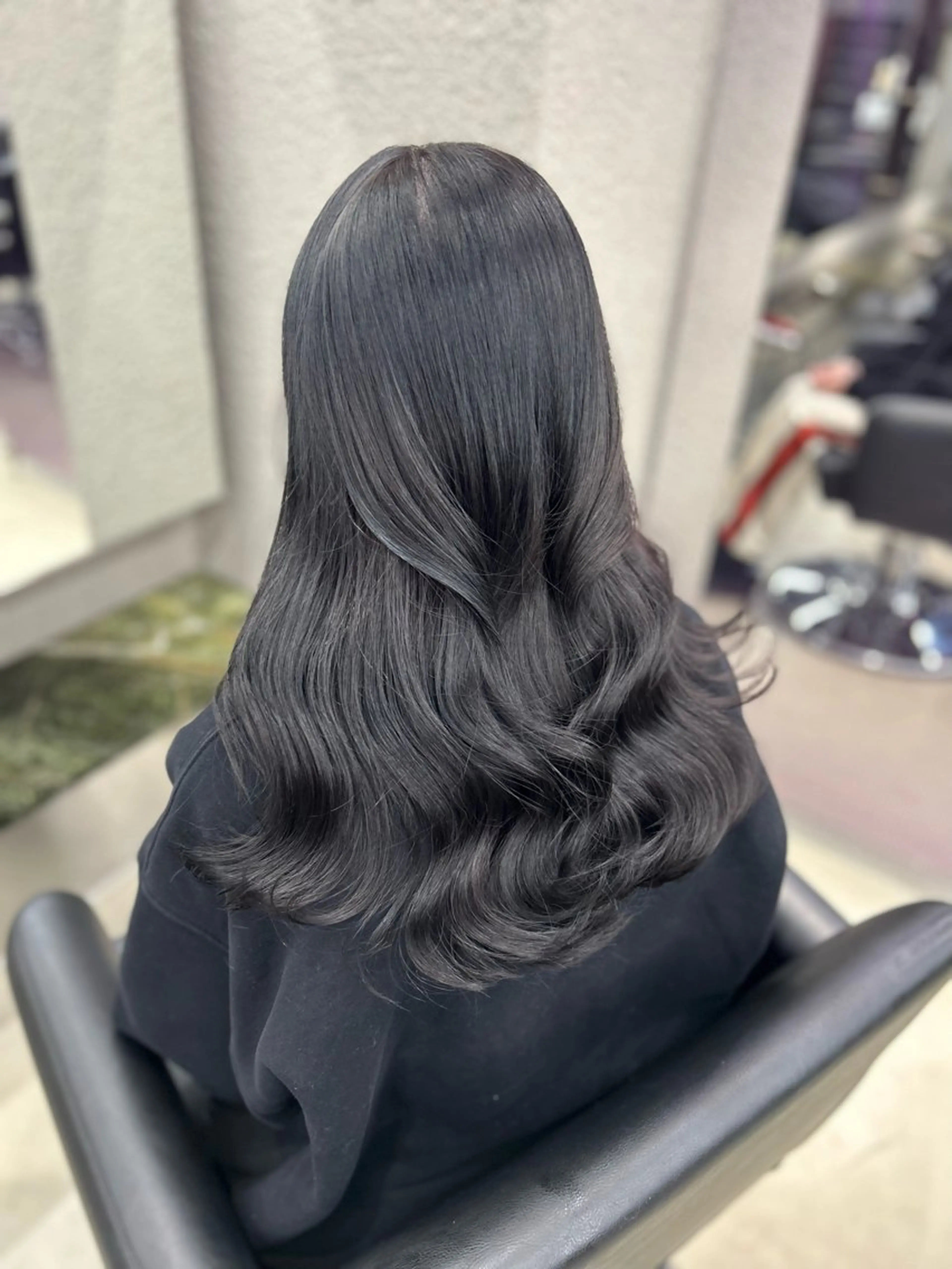 ロング カラー カット ヘアカラー トリートメント 名古屋栄♡PELE 上品な透明感ベージュのヘアスタイル
