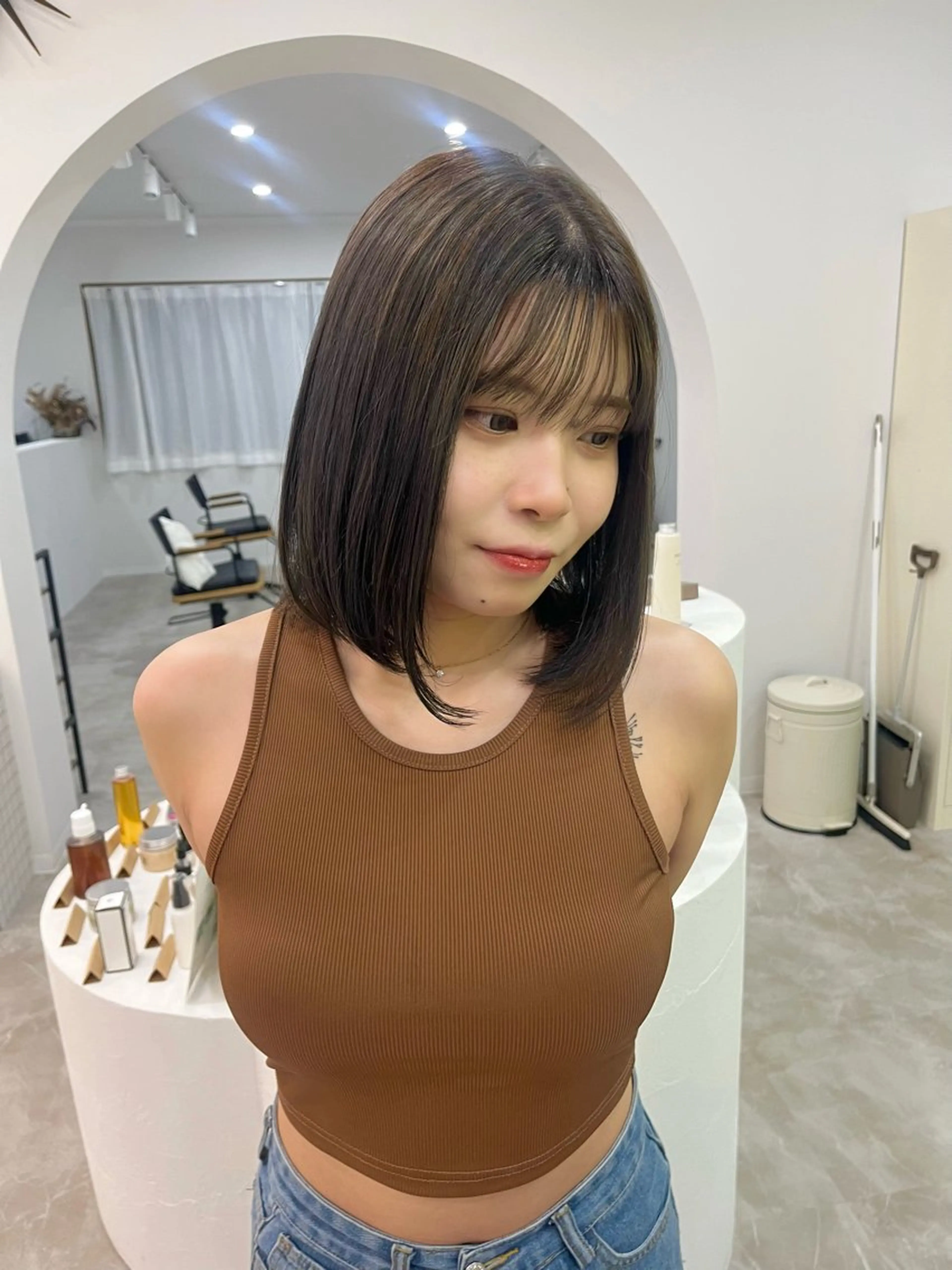 ショート カラー 喜屋武 美月のヘアスタイル