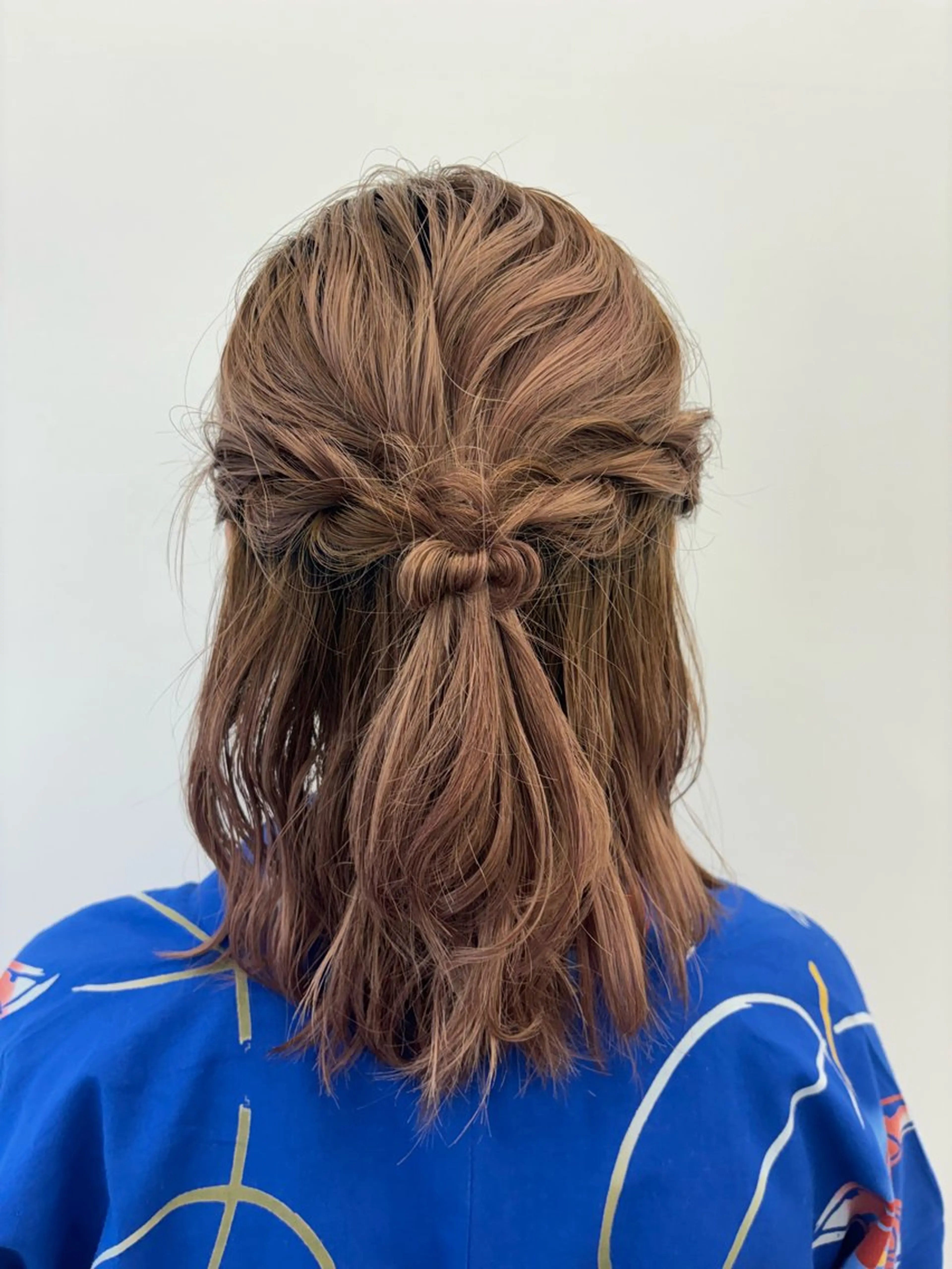 ヘアアレンジ リン🔔ボブ cut ベージュカラー🤎のヘアスタイル