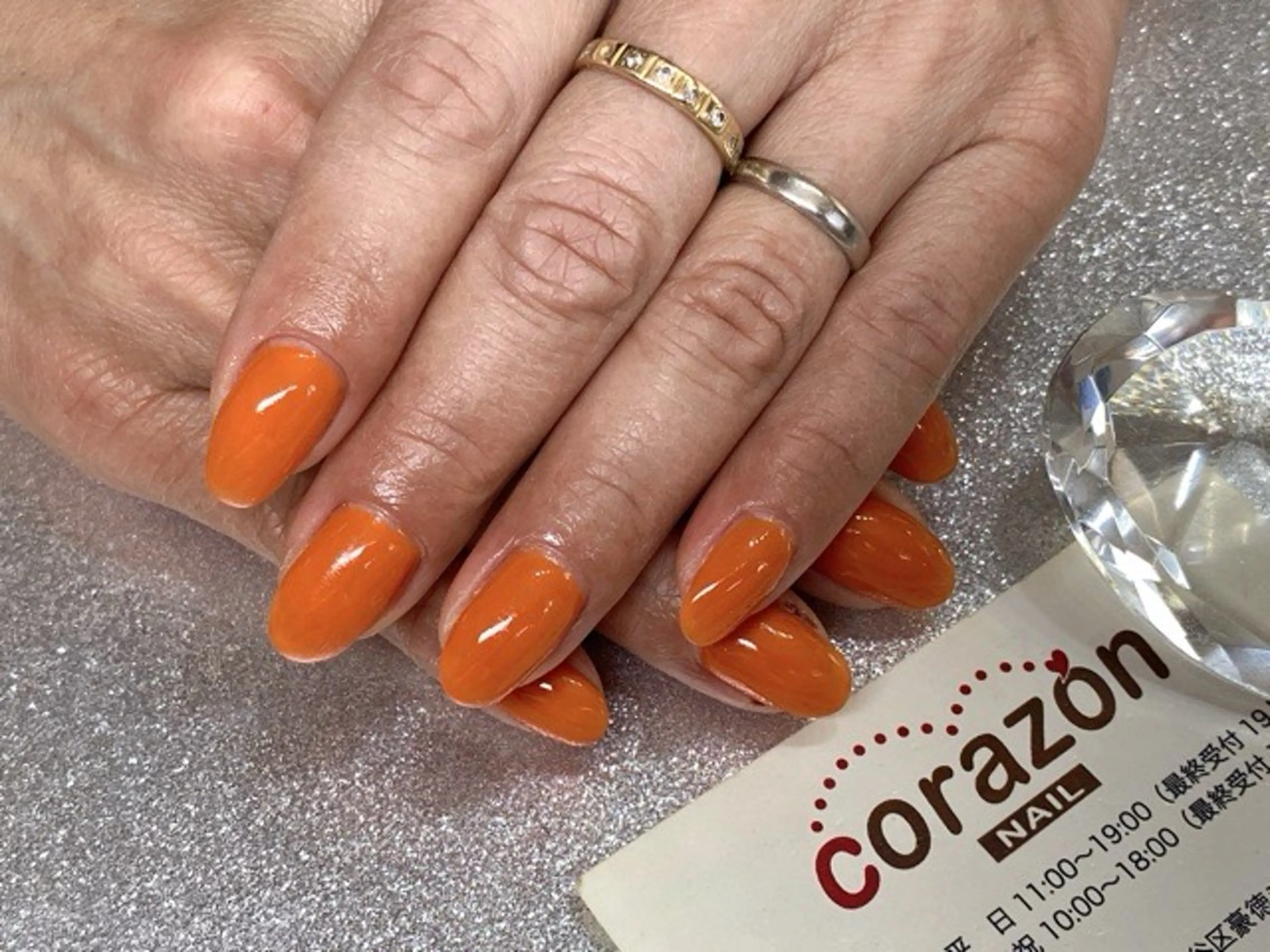 ネイル ジェルネイル ワンカラーネイル オレンジ ハンドネイル corazon所属・ネイリスト aicoのネイルデザイン