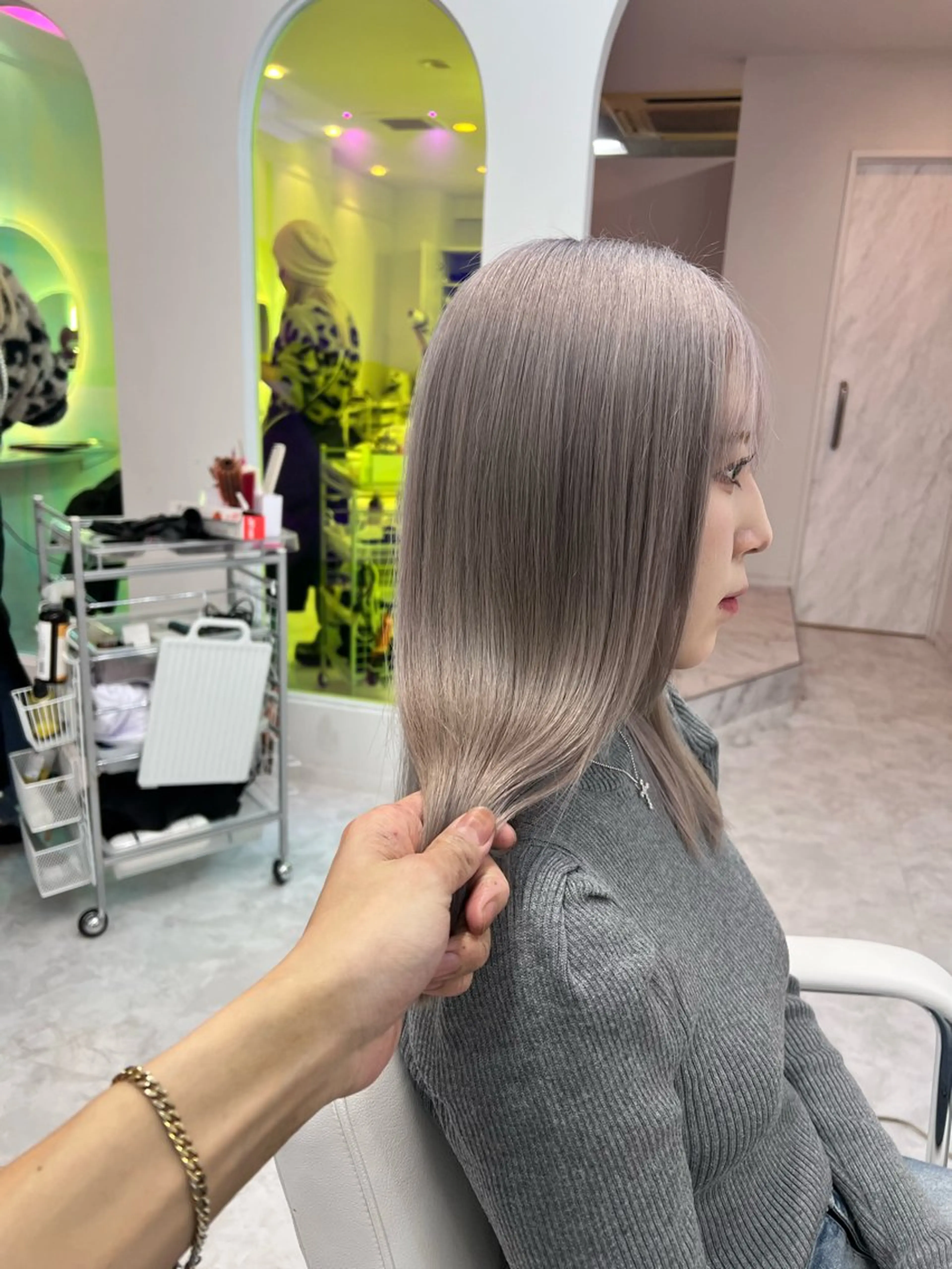 ロング カラー ダブルカラー カット ヘアカラー トリートメント 🌿海山龍馬🌿前髪 /顔まわり/レイヤーのヘアスタイル