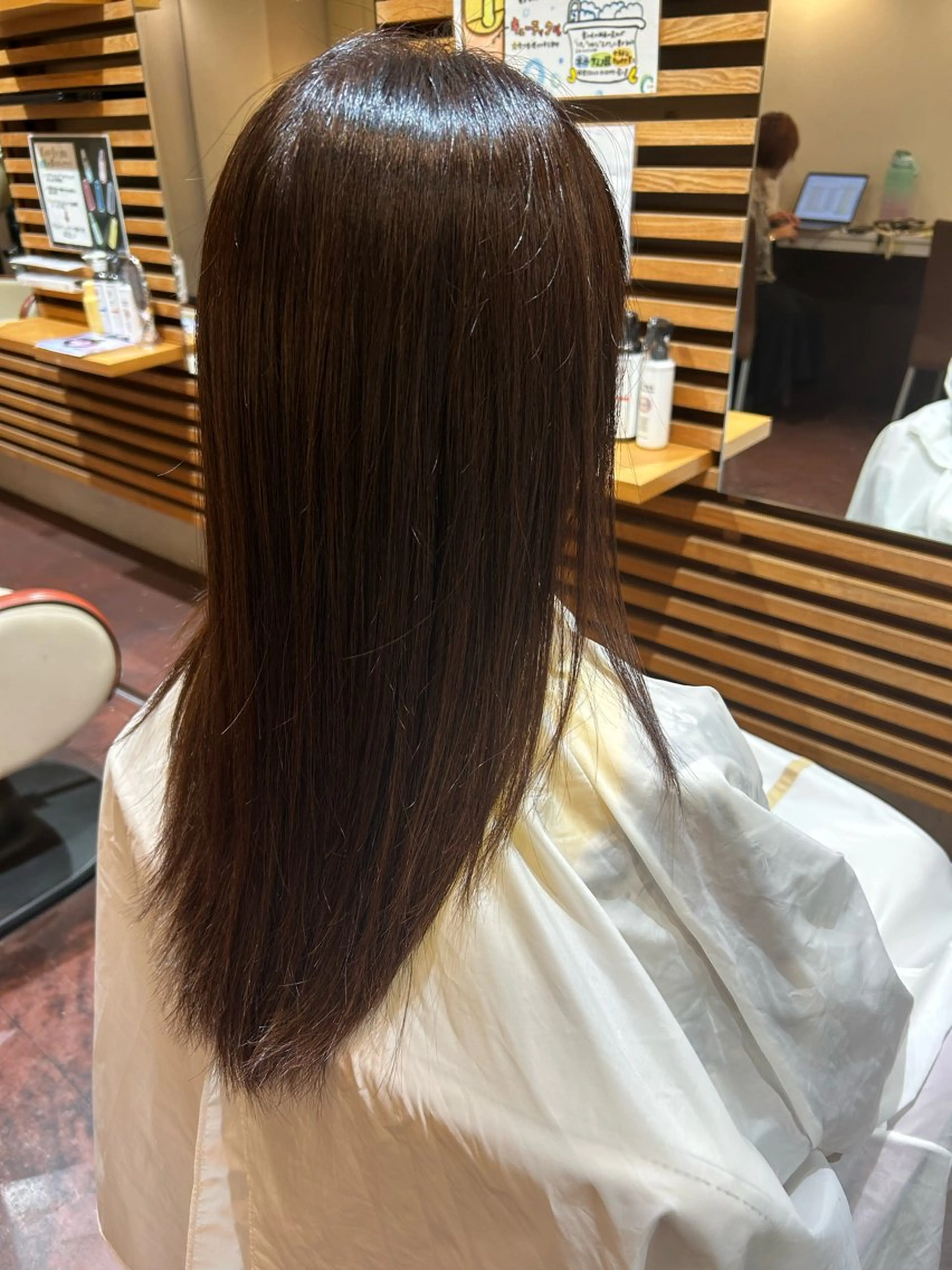 ロング 松下 奈央のヘアスタイル