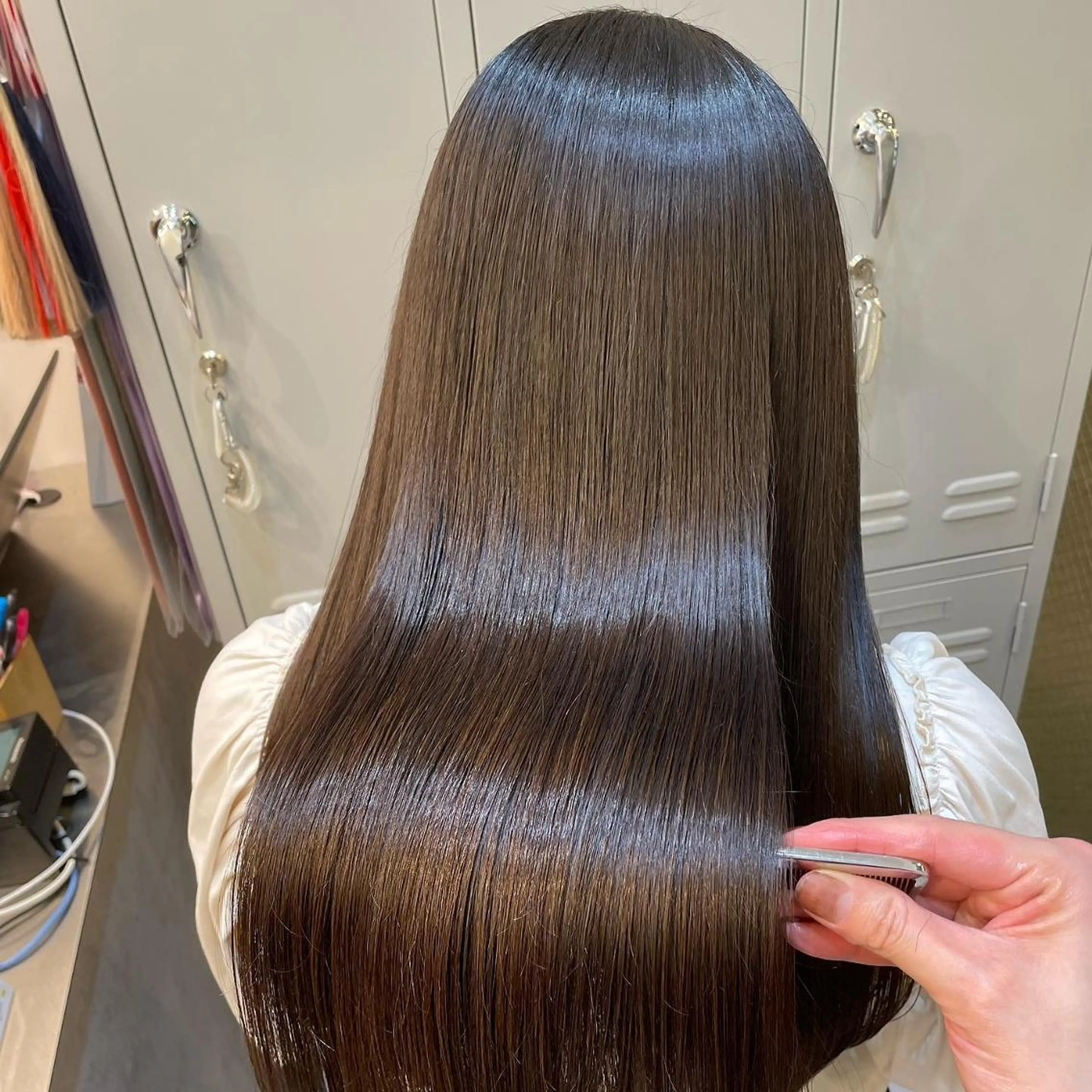 セミロング カラー 髪質改善× ハイライト溝江のヘアスタイル