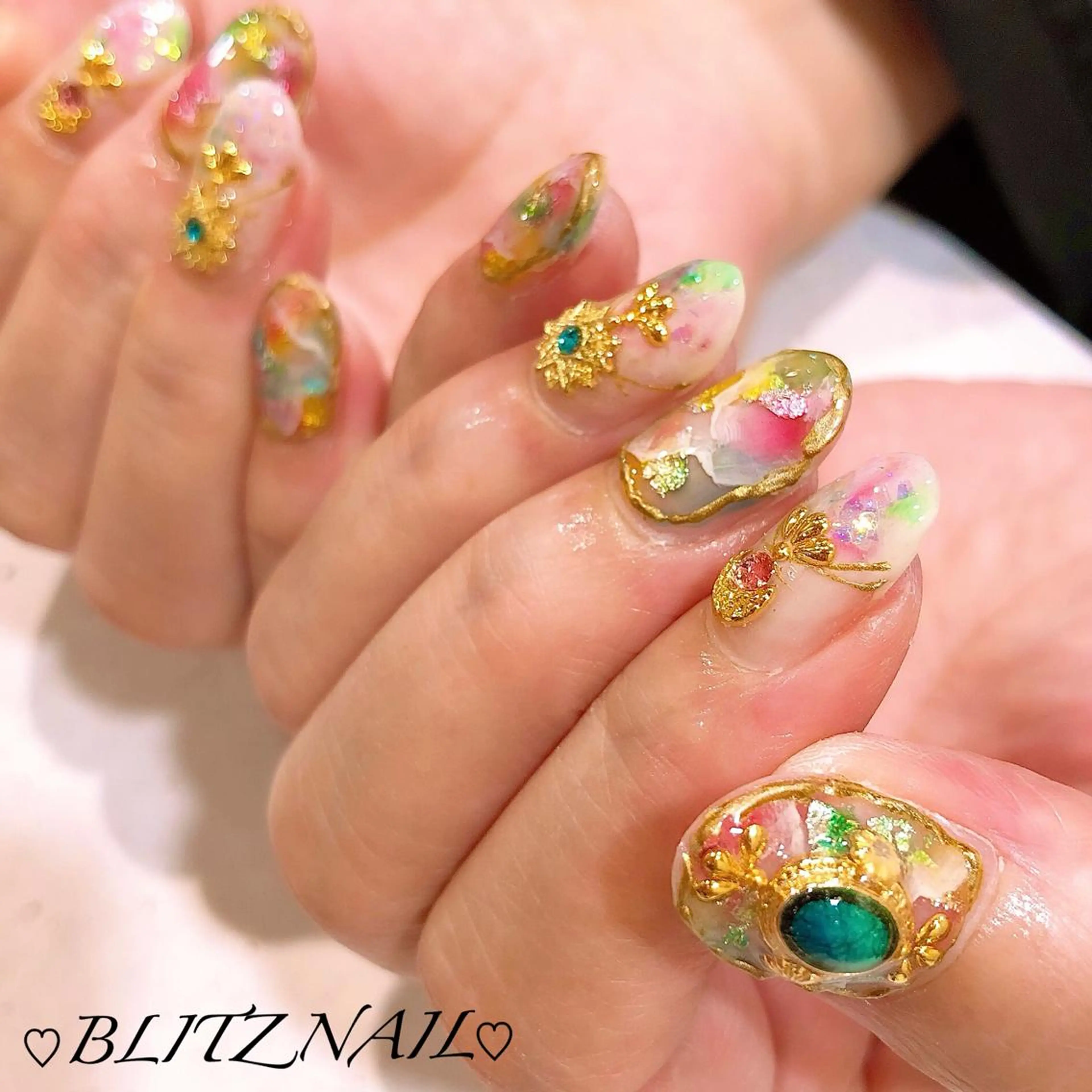 ネイル BLITZ Nail 岩田💅🏻✨のネイルデザイン