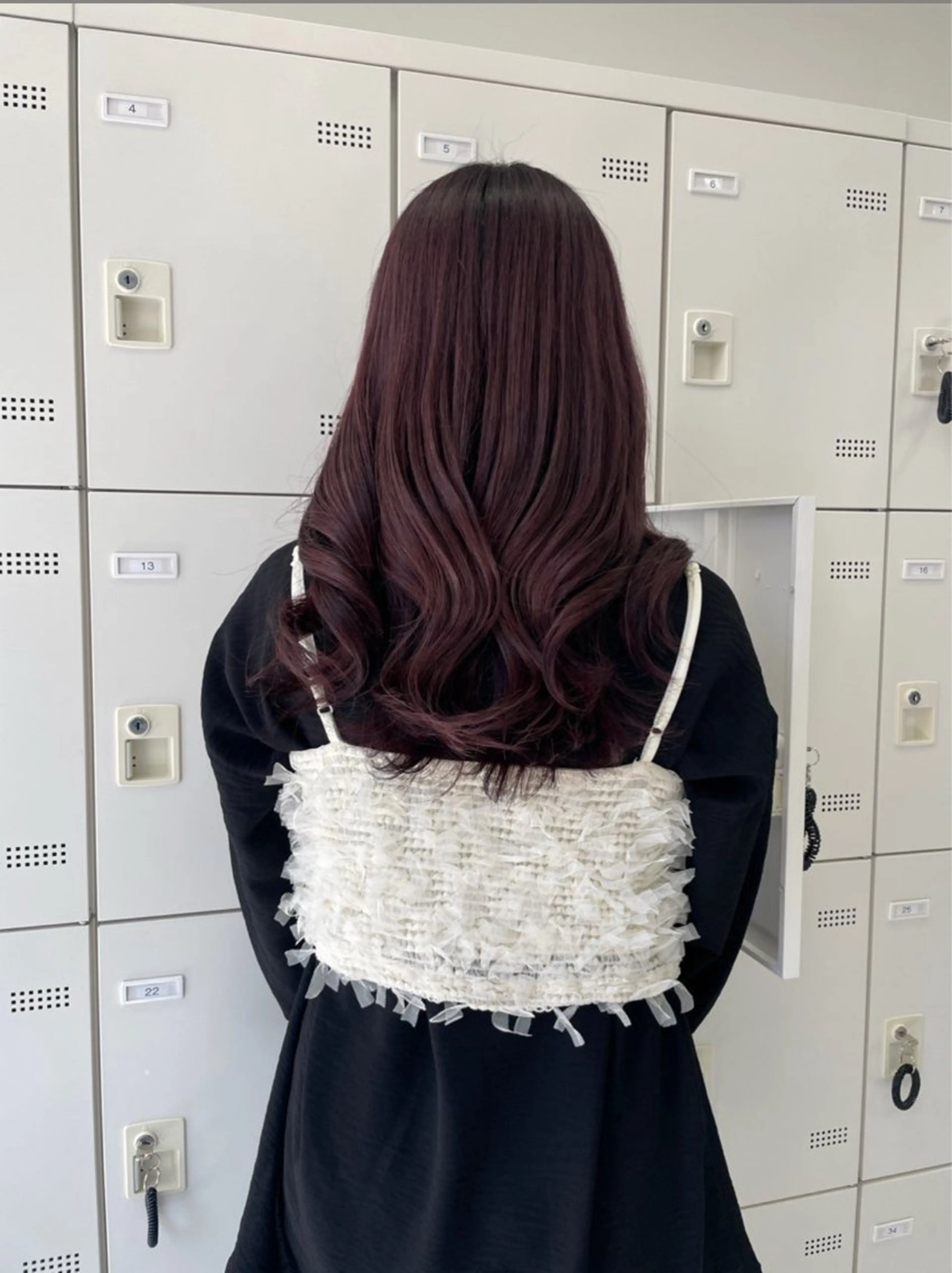 ロング 韓国ヘア/ブリーチ無 しWカラー/オリーブのヘアスタイル