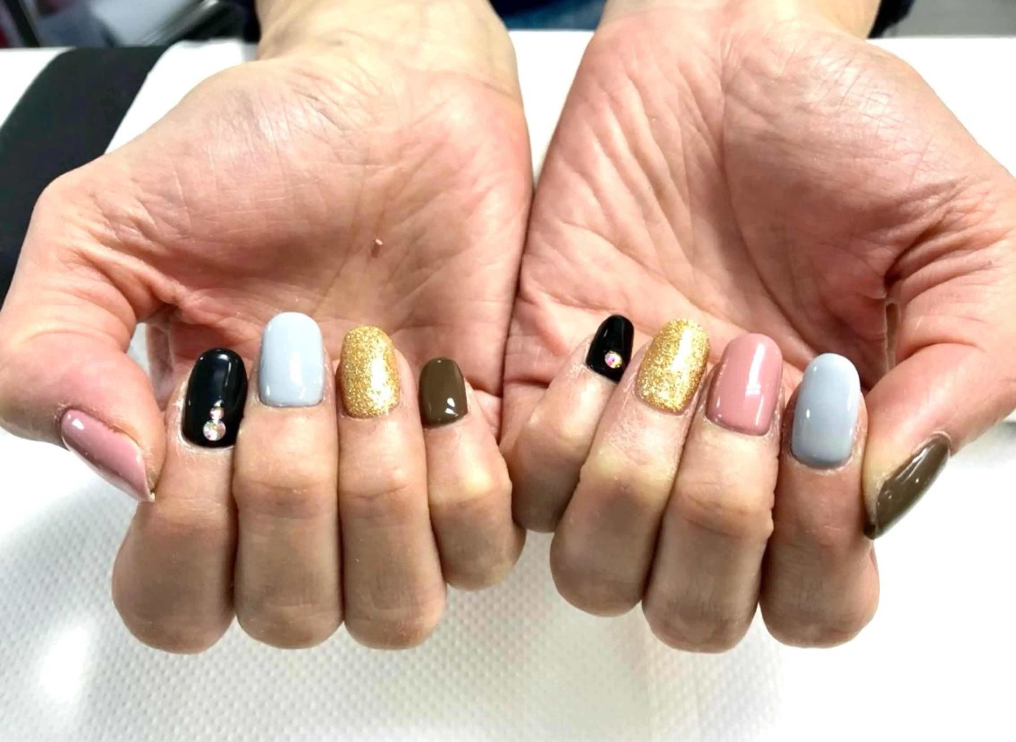 ネイル EMINAL恵比寿 サラのネイルデザイン