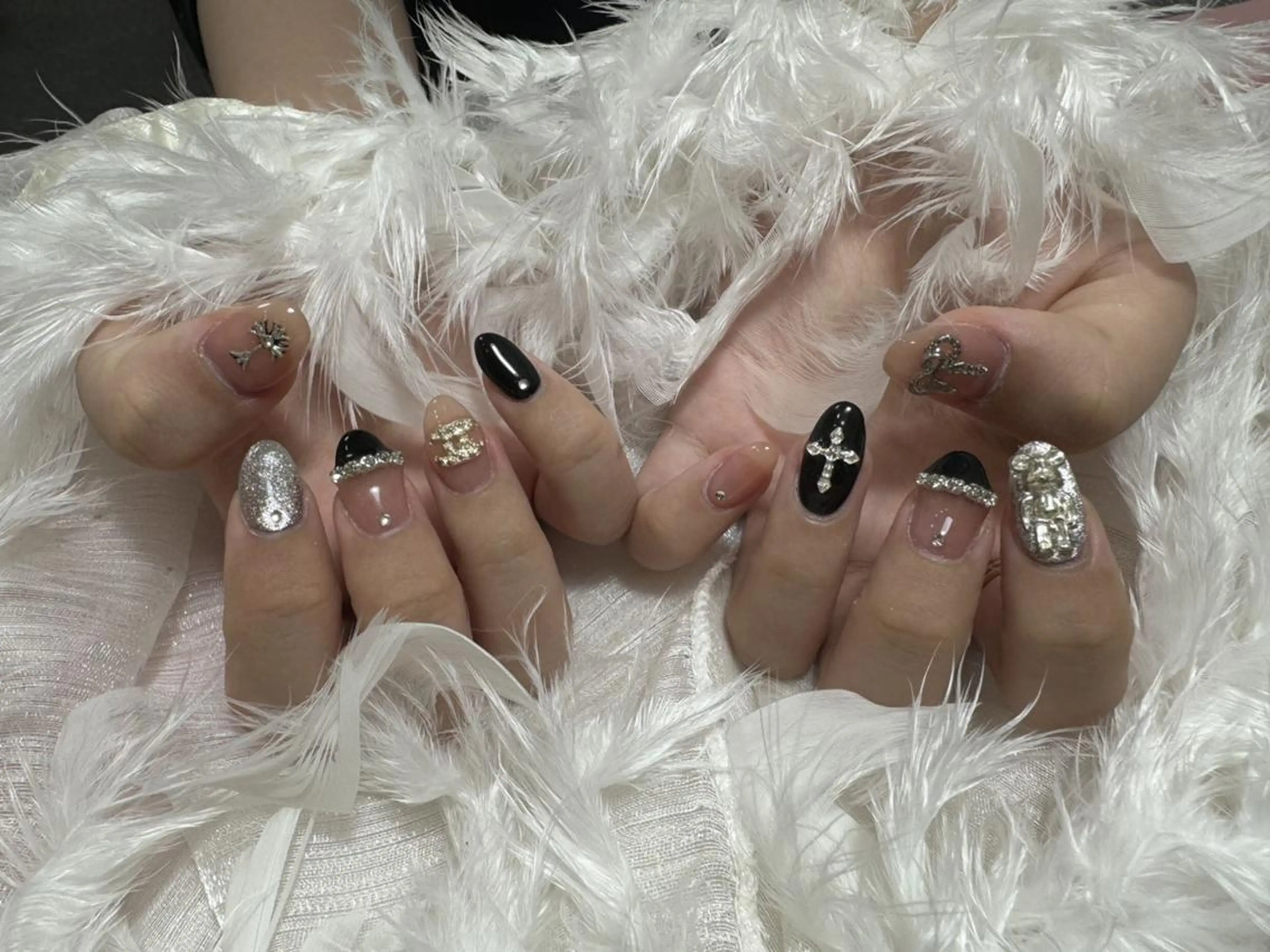 ネイル ハンドネイル ハンドケア DEMAIN- 🌹のネイルデザイン