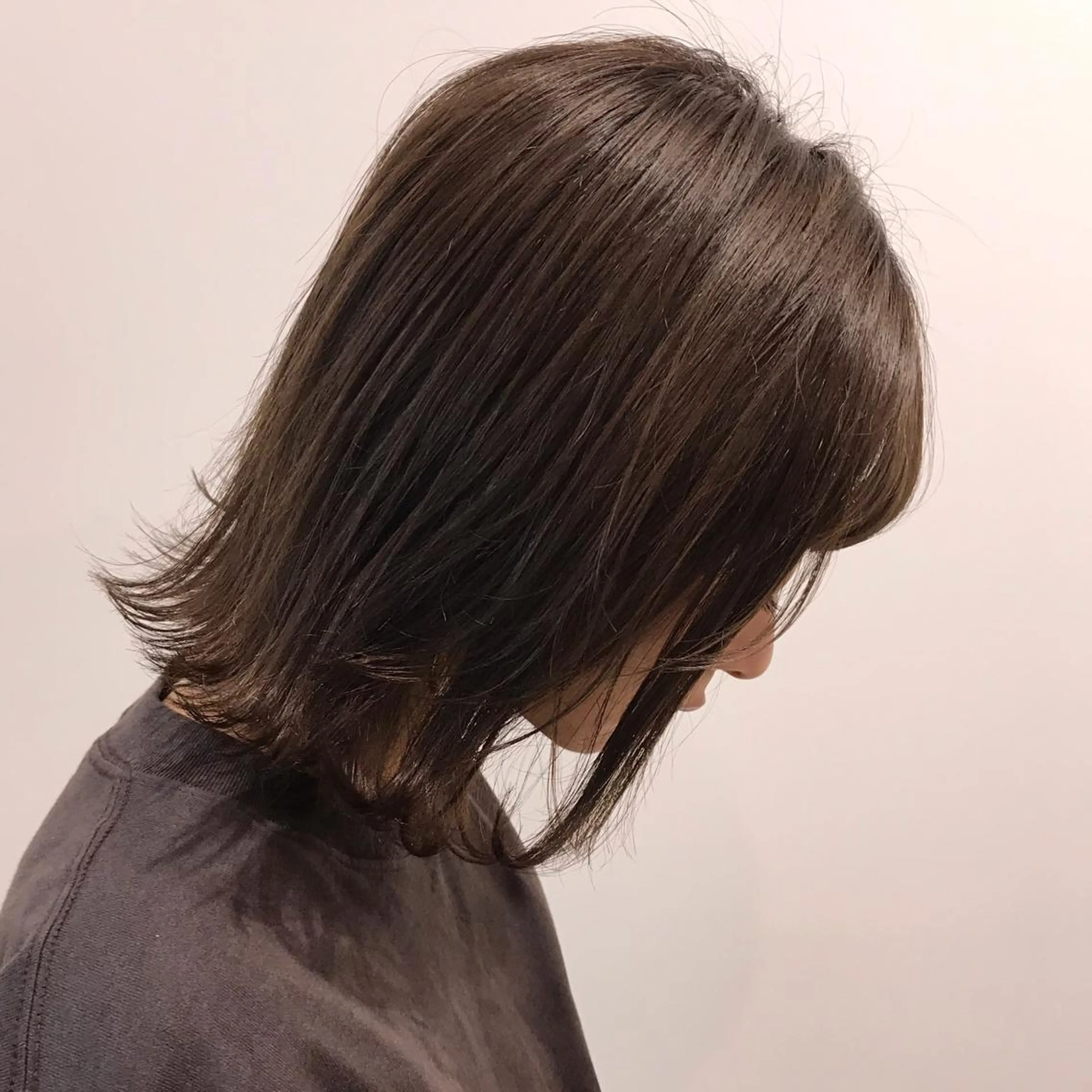 ショート カラー アッシュ レイヤー/髪質改善 渡邉【日吉美容室】のヘアスタイル