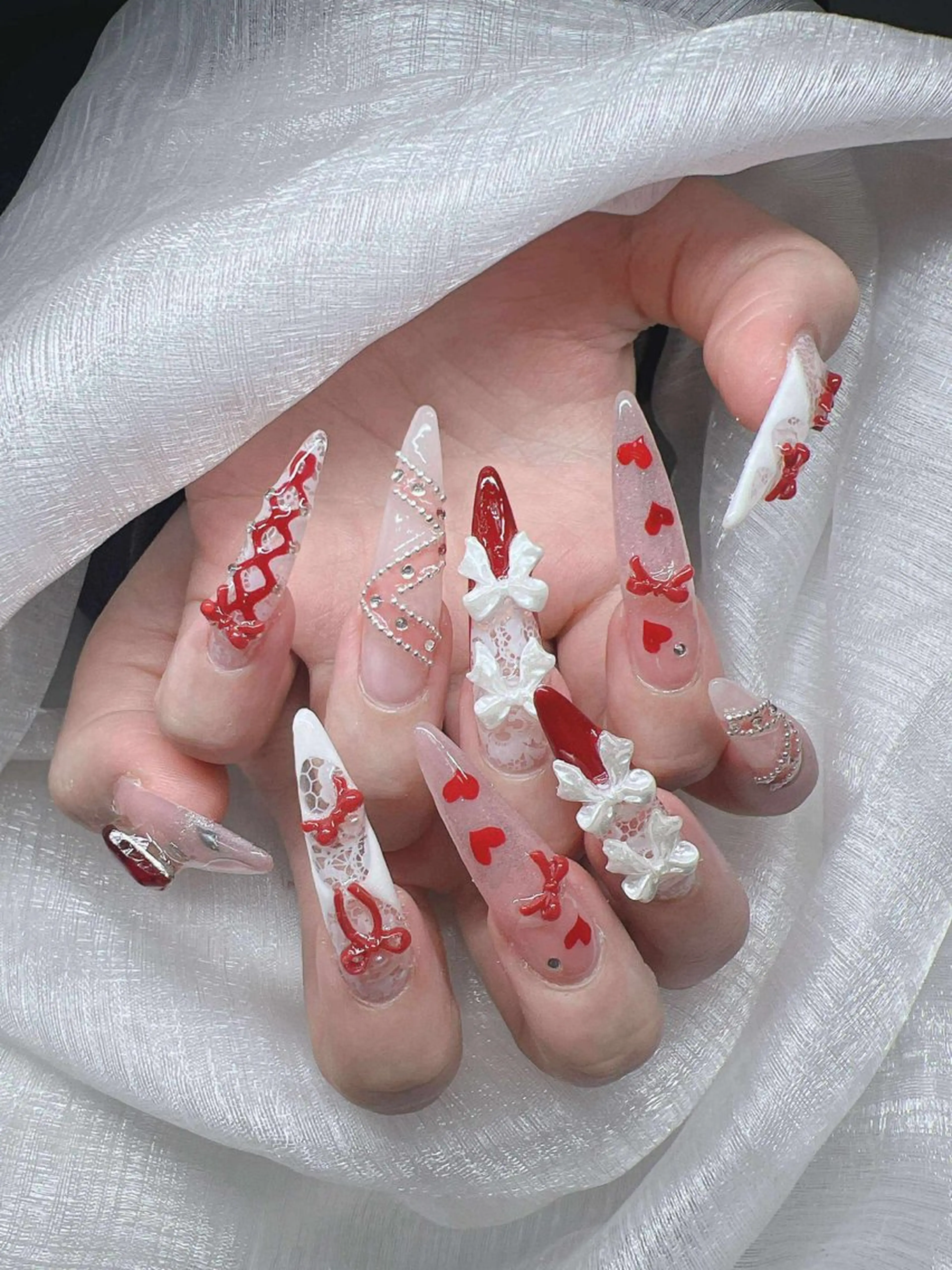 ネイル 長さ出し グラデーション 卒業式 キラキラネイル マグネットネイル ハンドネイル Lee Nailsのネイルデザイン