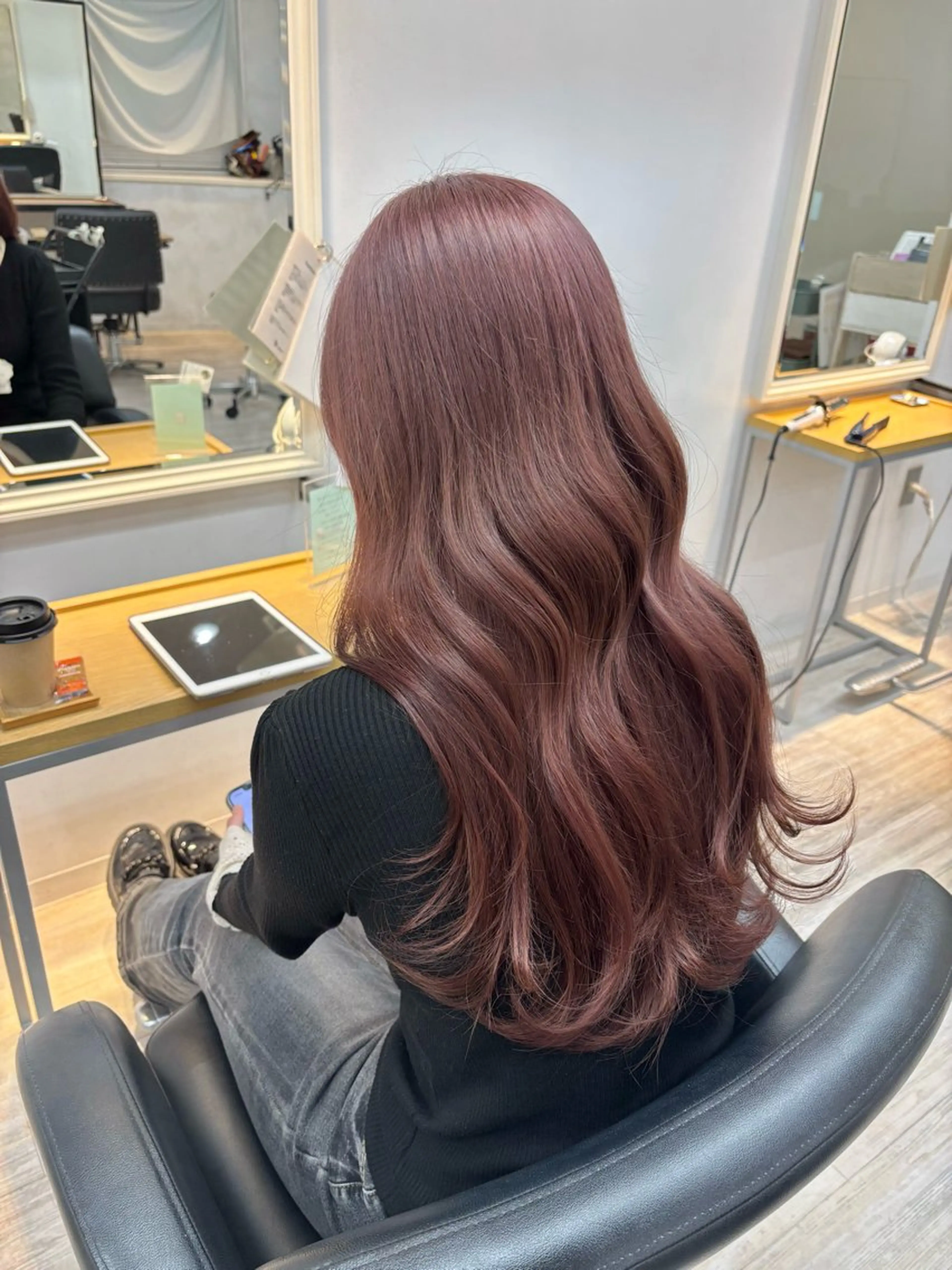 ロング カラー ブリーチ カット ヘアカラー トリートメント くさかみさき🌼暖色 /耳つぼ/オタク🌼のヘアスタイル