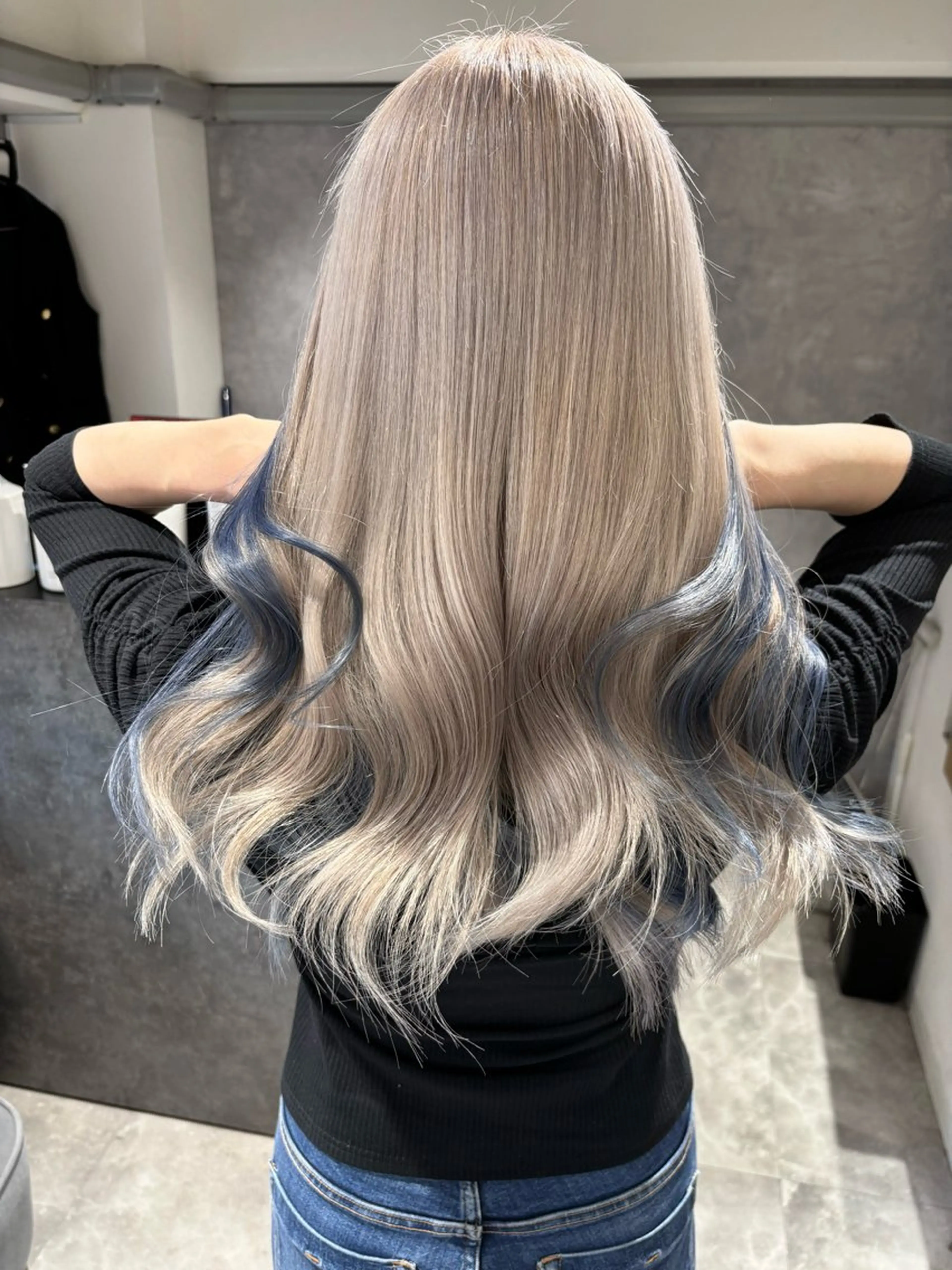 カラー デザインカラー カレン mimiiyのヘアスタイル