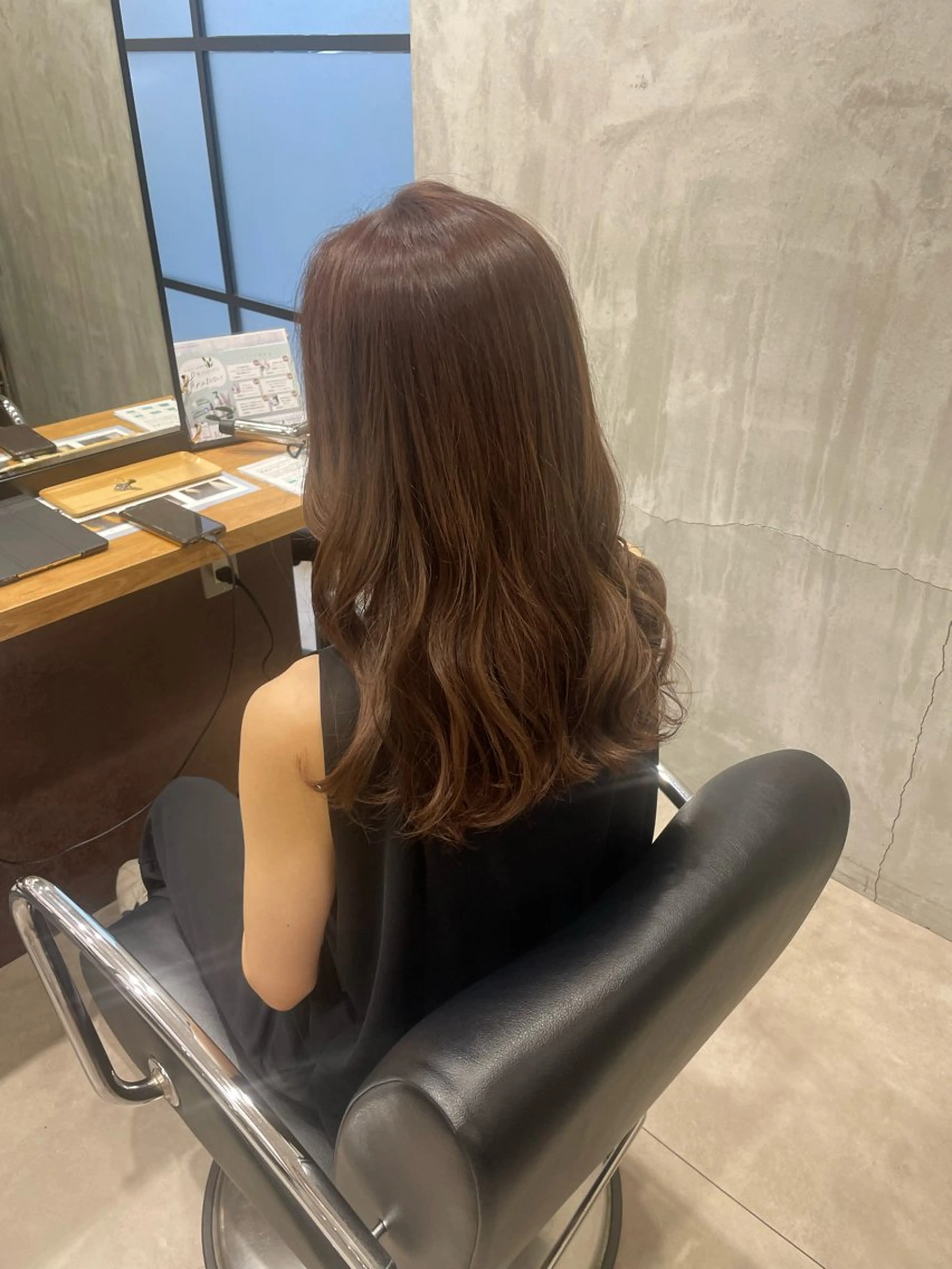 セミロング カラー ヘアカラー 佐藤 由依/透明感カラーのヘアスタイル