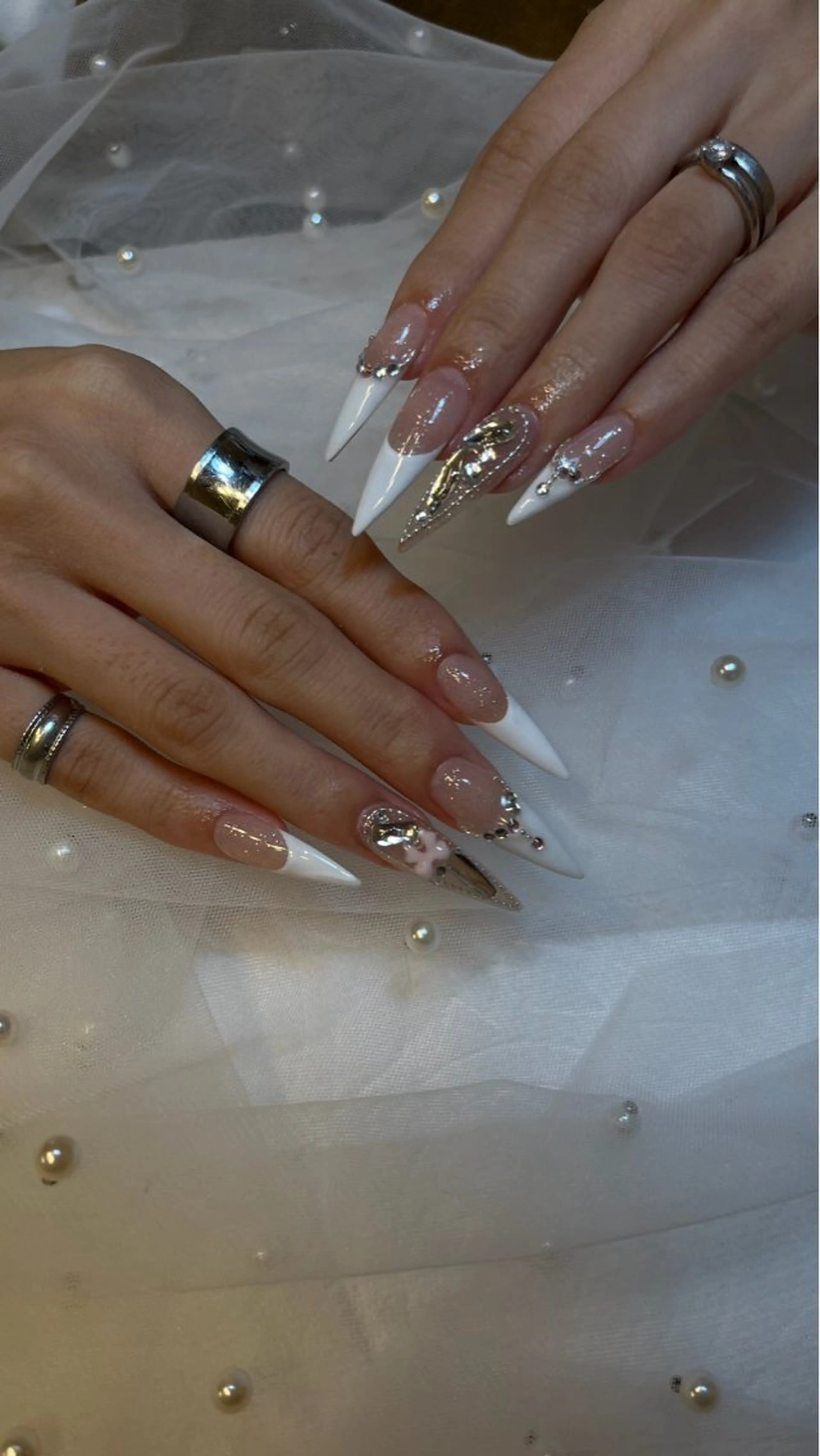 ネイル ハンドネイル Neo | BINELのネイルデザイン