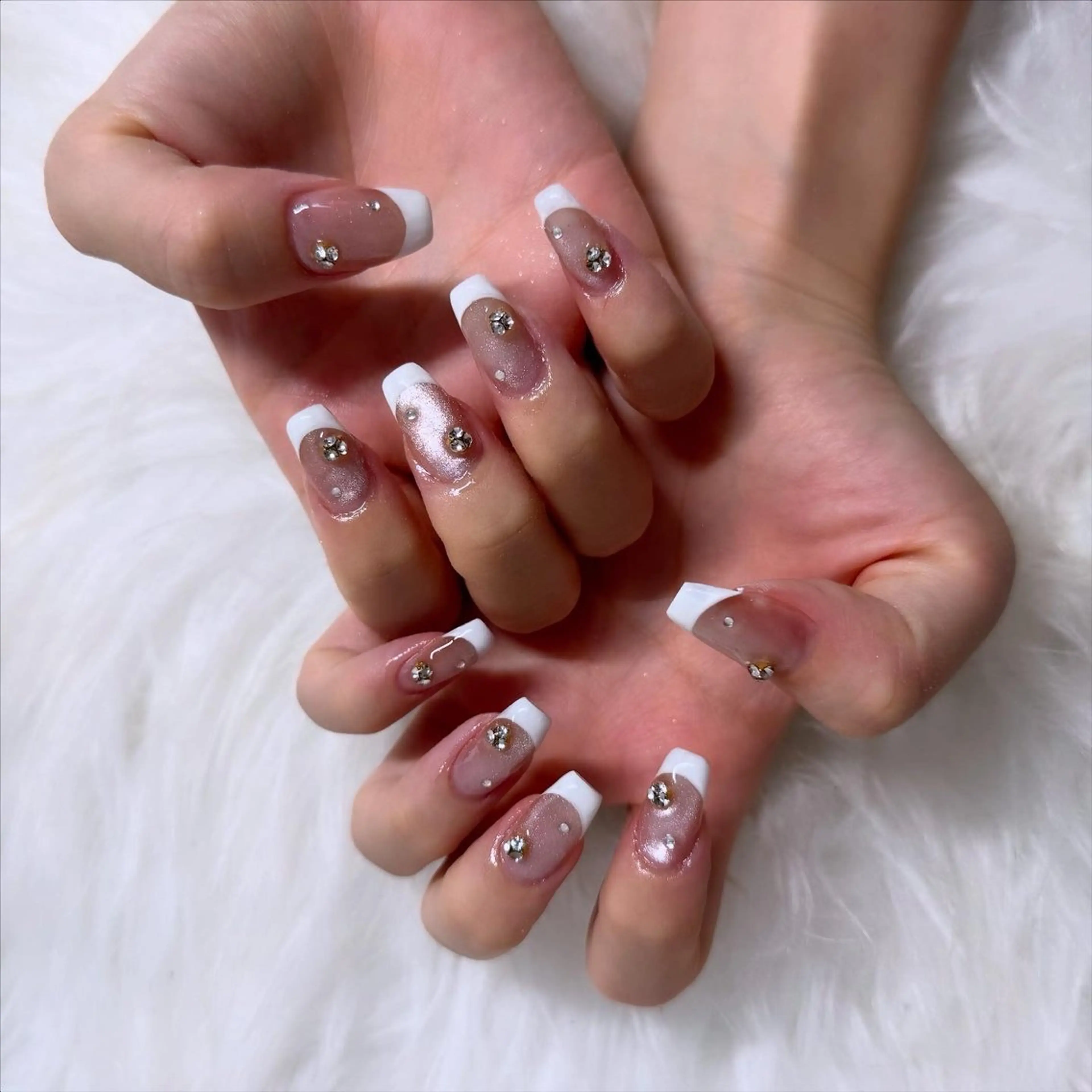 セミロング ハンドネイル mao .のネイルデザイン