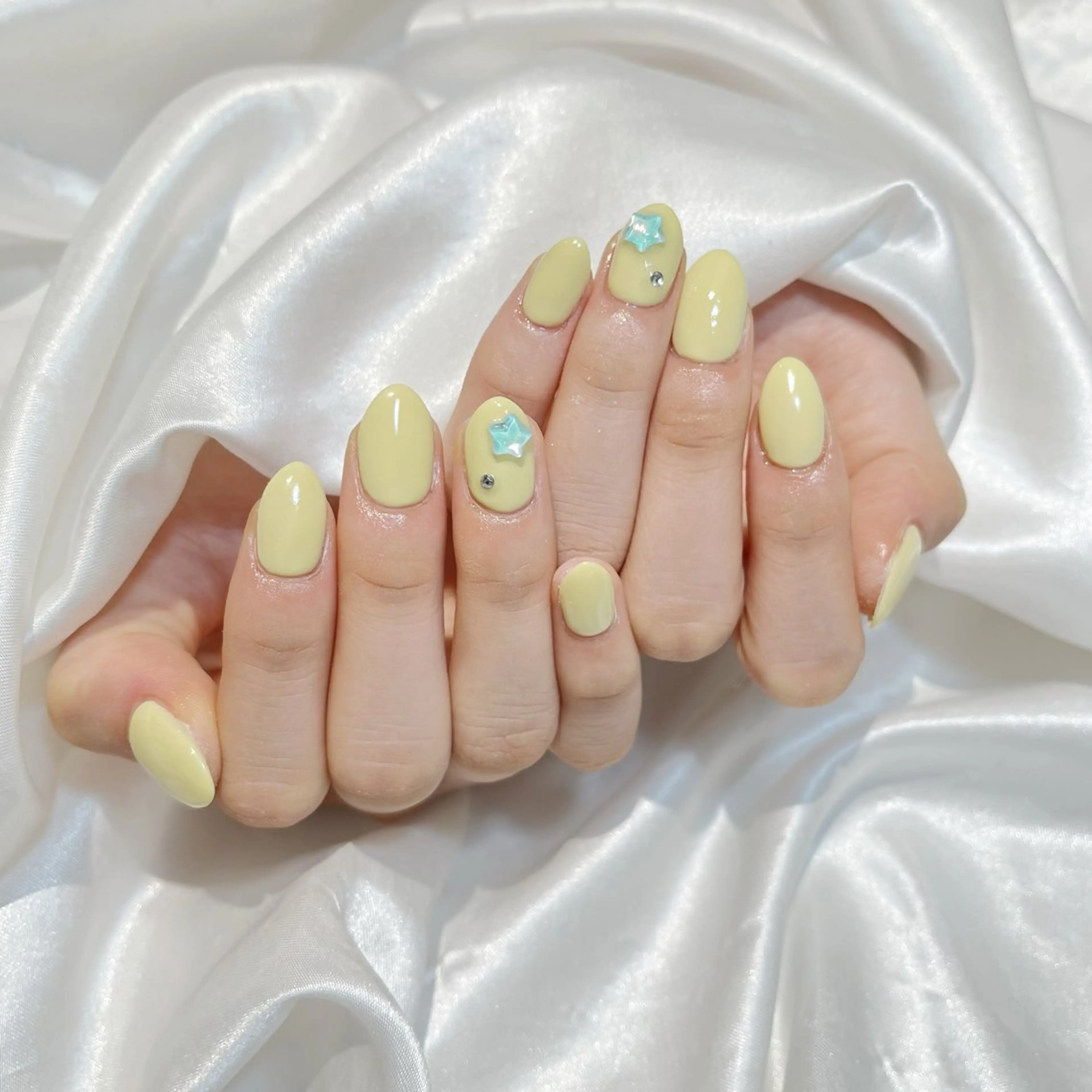 ネイル WISTERIA aisaのネイルデザイン