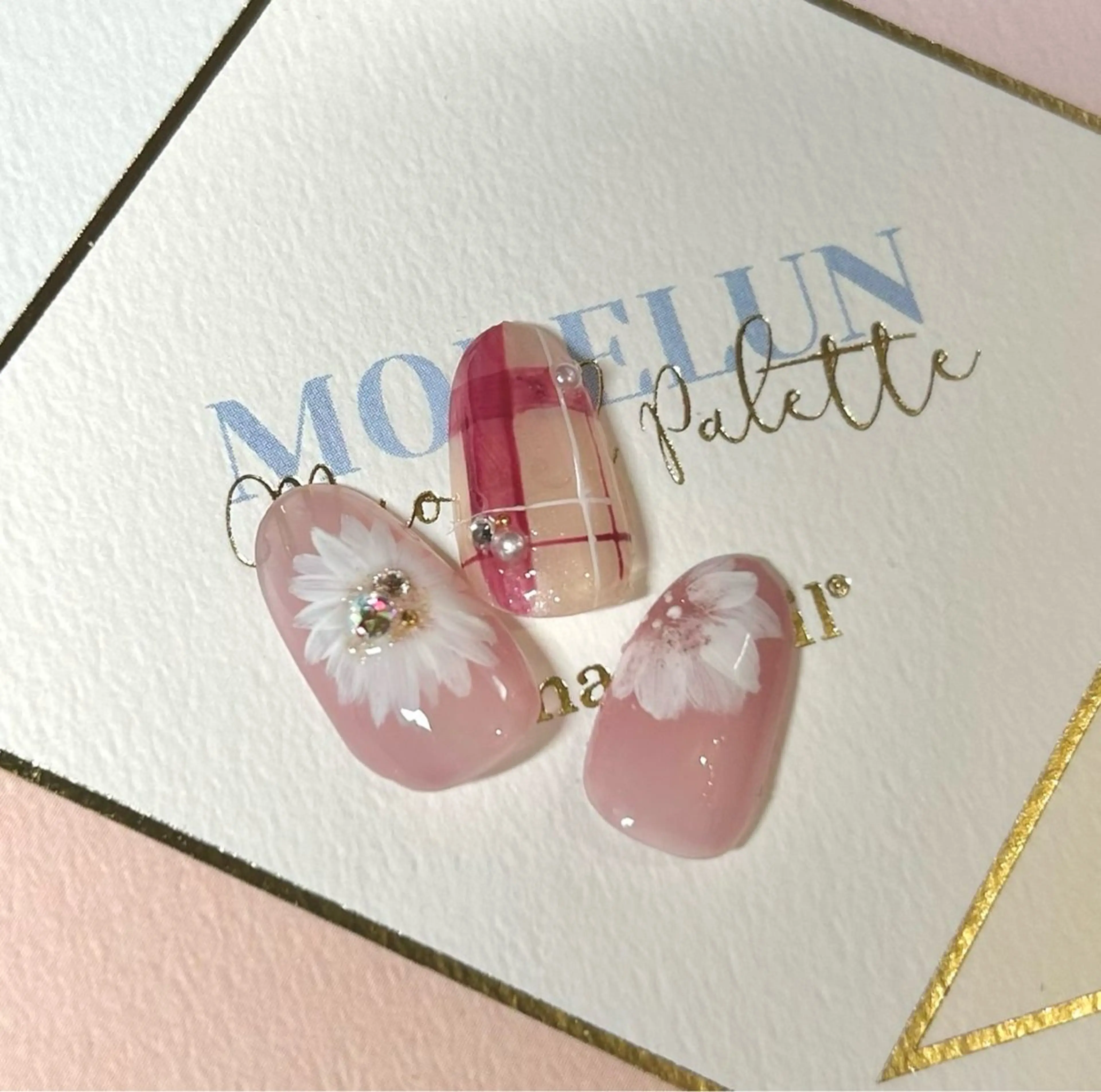 ネイル フィルインネイルサロンMOANIHiroo 恵比寿店所属・🌷HARUNA🌷 恵比寿店のネイルデザイン