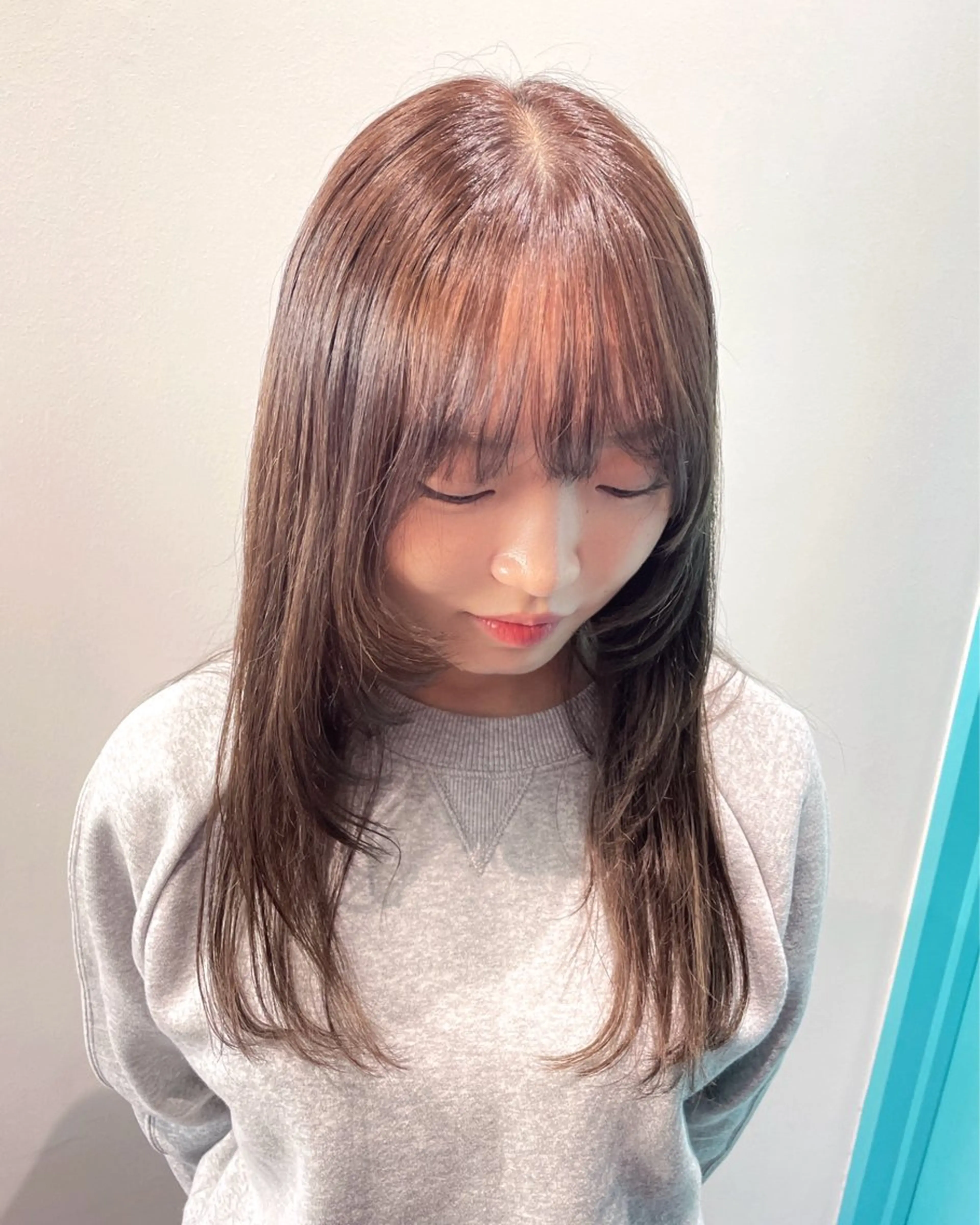 ロング カラー ヘアカラー 透明感カラー×ヘア アレンジ🪽しおりのヘアスタイル