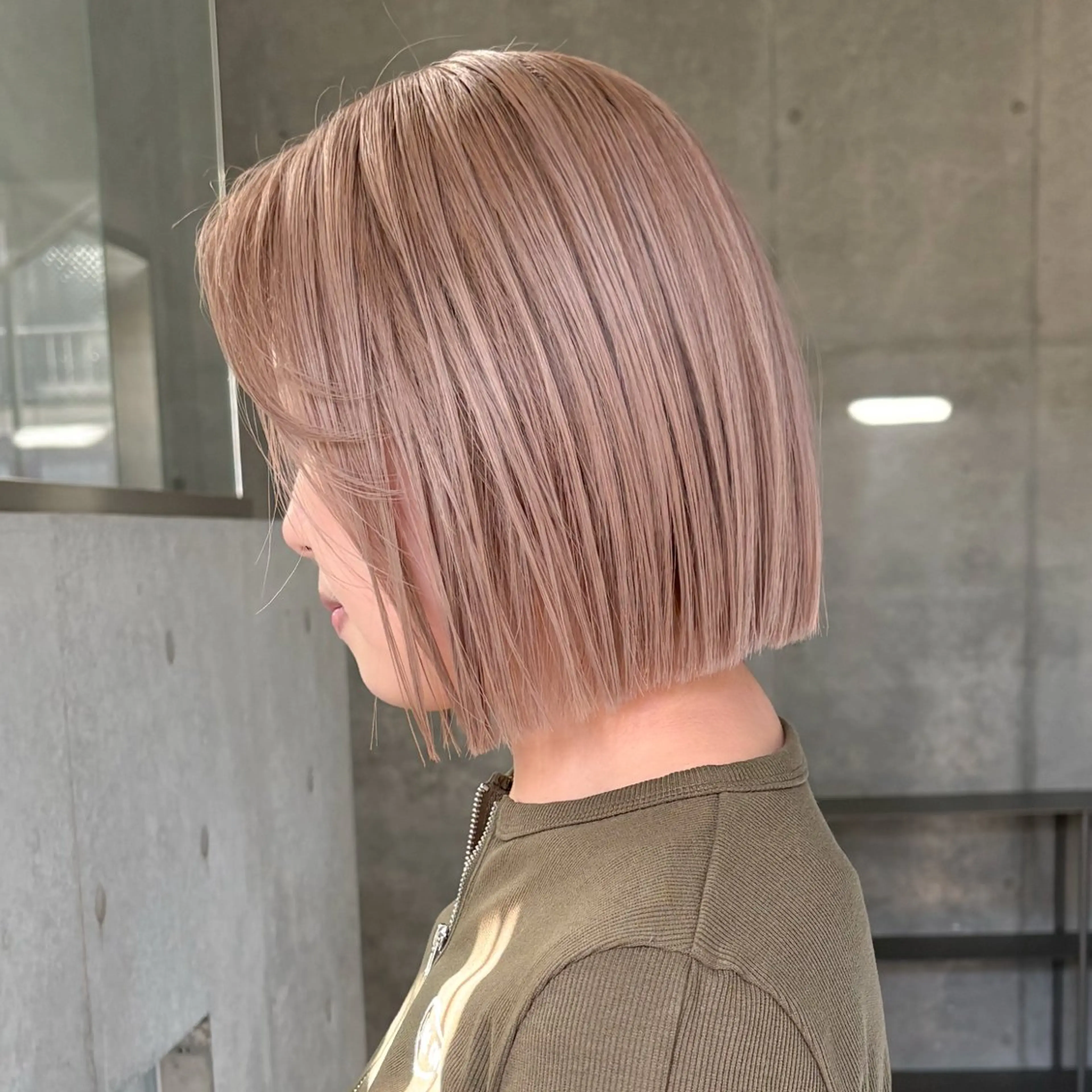 ショート カット ヘアカラー トリートメント 🚨ダメージ最小限ブ リーチ特化🚨ミユウのヘアスタイル