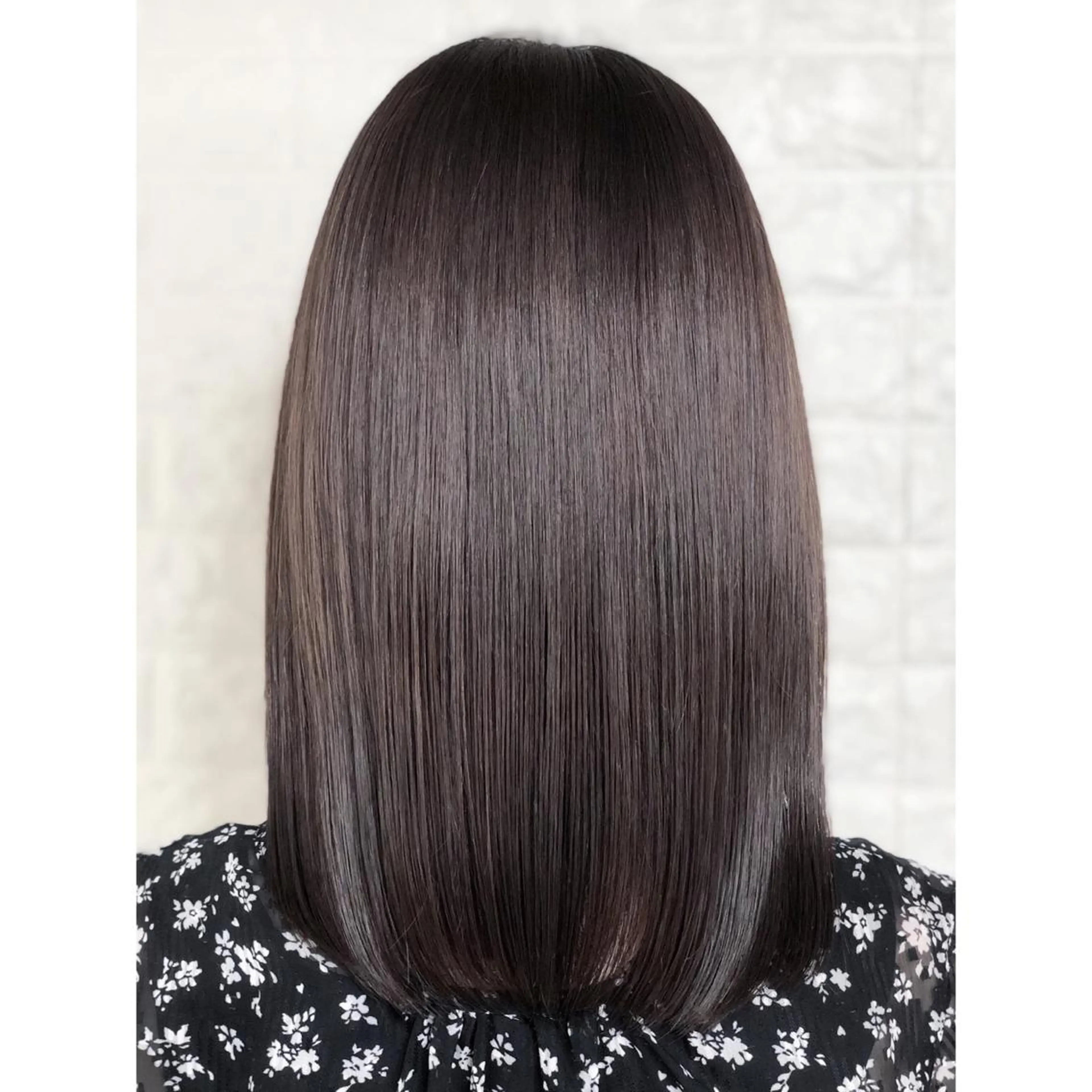 ミディアム カラー グレージュ ピンクカラー 髪質改善 KIZU 髪質改善 オカルト怪談のヘアスタイル