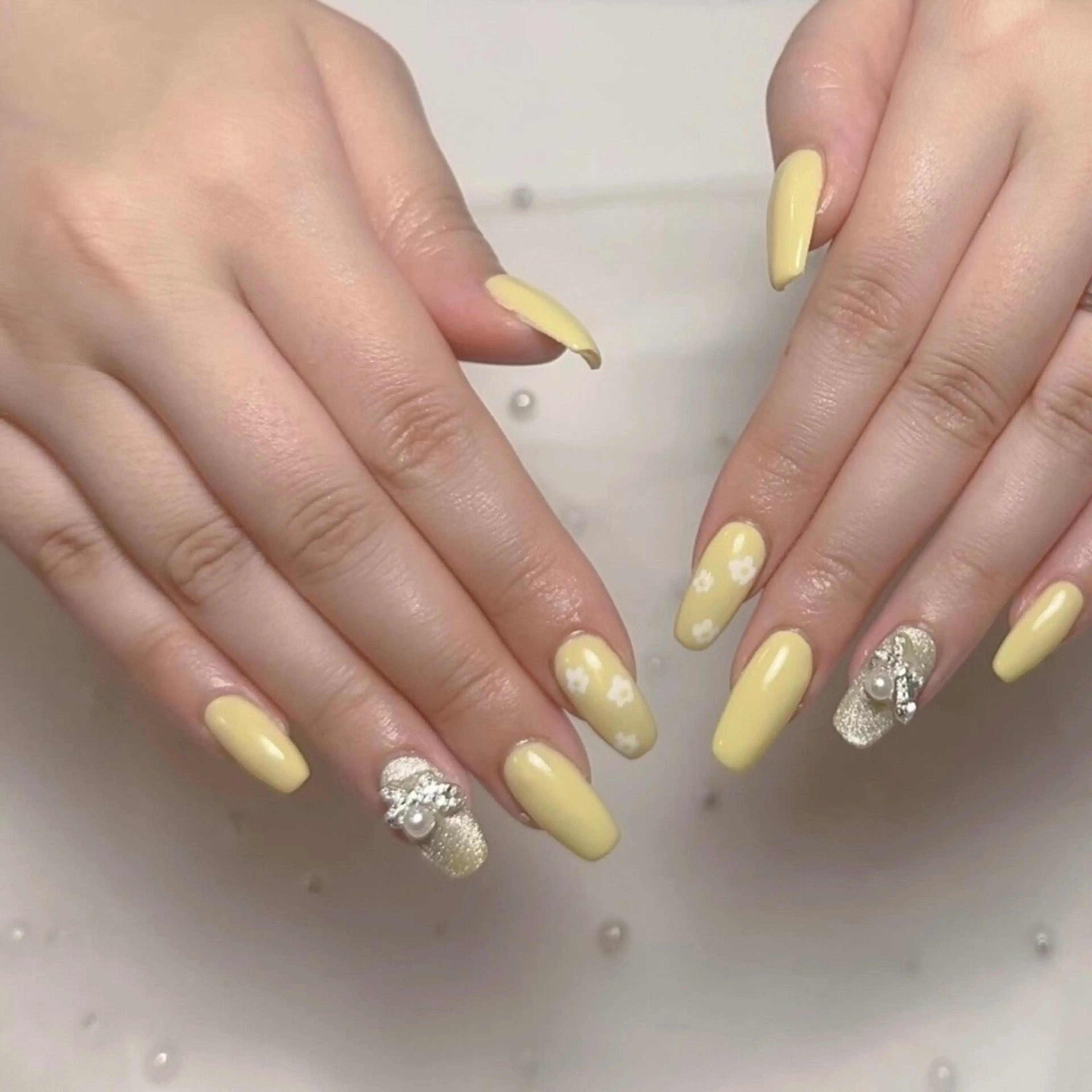 ネイル アートネイル フレンチネイル ジェルネイル グラデーション 韓国ネイル ハンドネイル 💕鈴木ユリ パラジェル/オフ無料のネイルデザイン