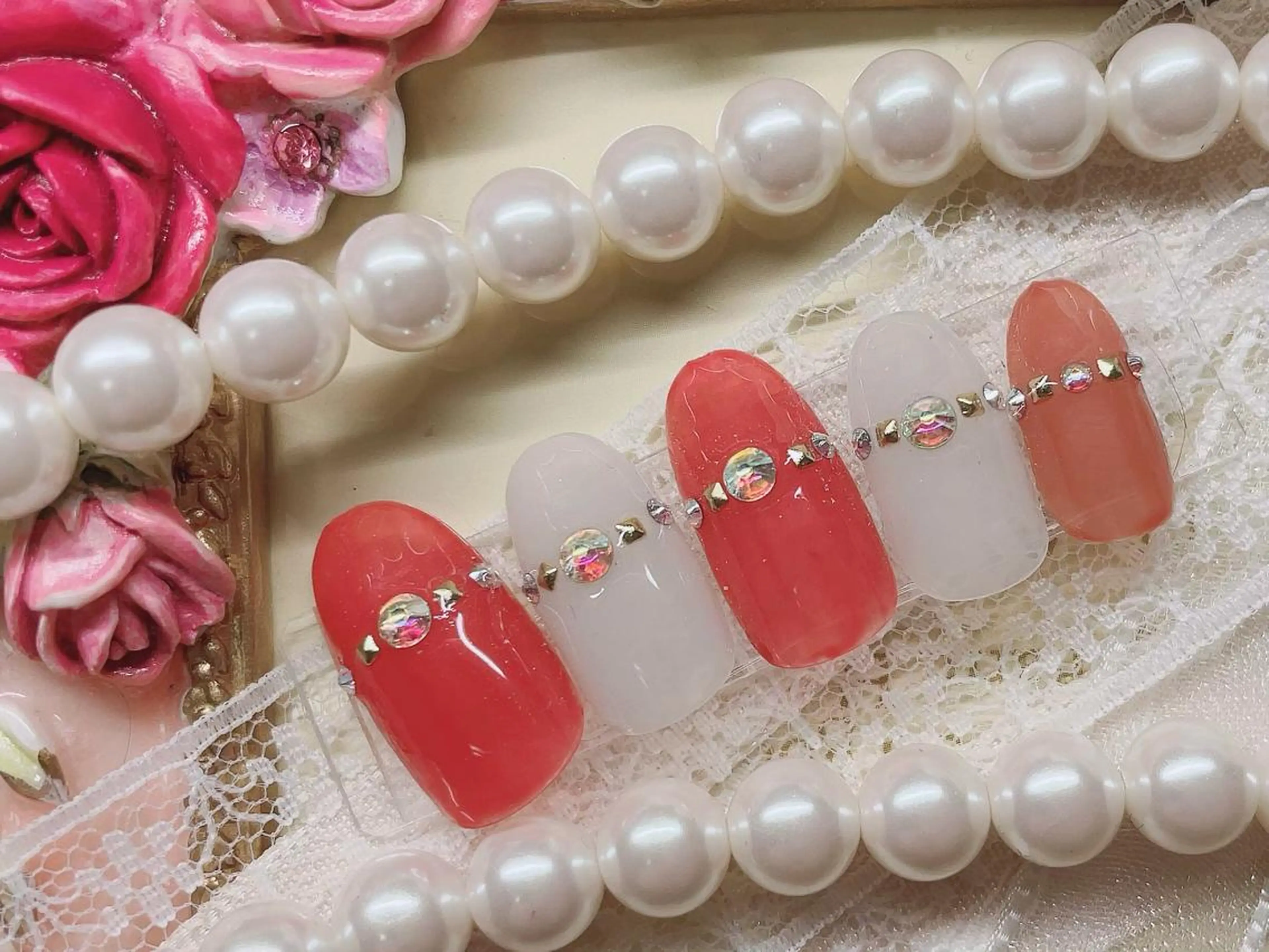 ネイル 芦辺 香奈のネイルデザイン