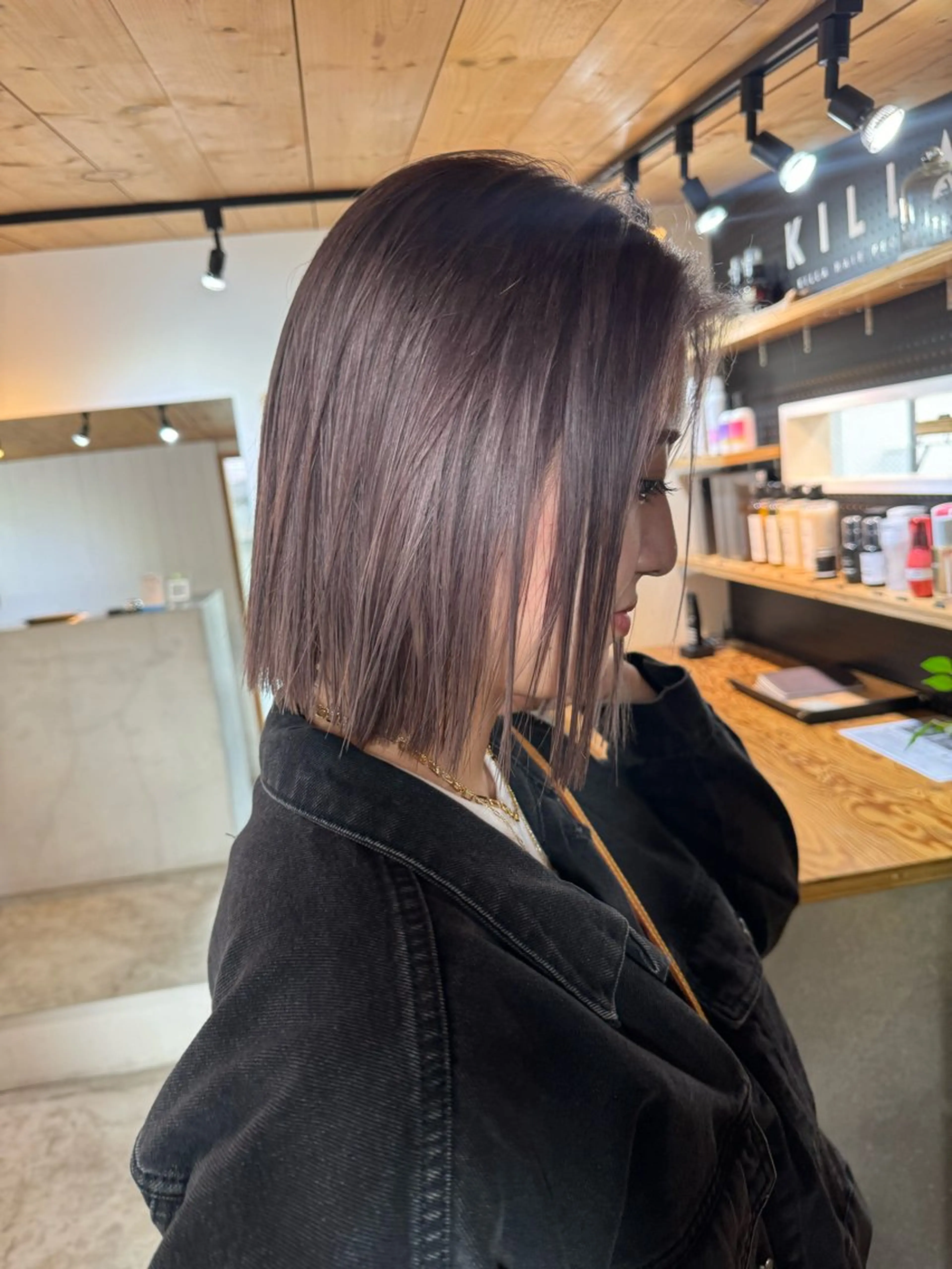 ミディアム ヘアアレンジ ボブ くびれヘア ハイライト 髪質改善 韓国風ヘア カット ヘアカラー トリートメント Rico / bob/グレージュのヘアスタイル